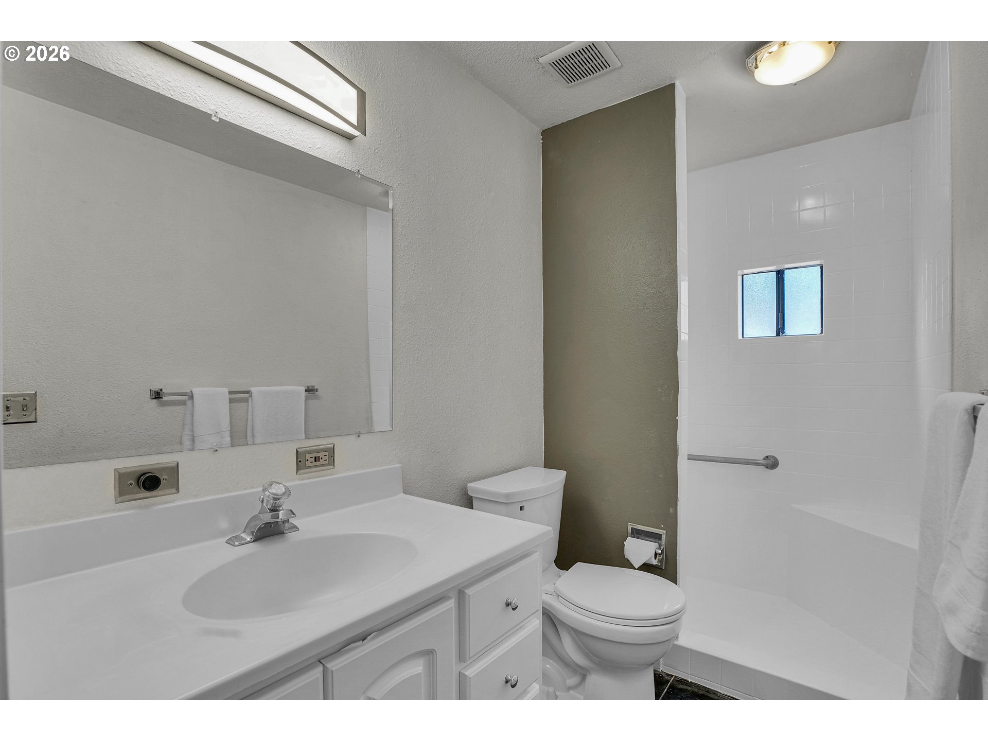 107 GLENWOOD CT
