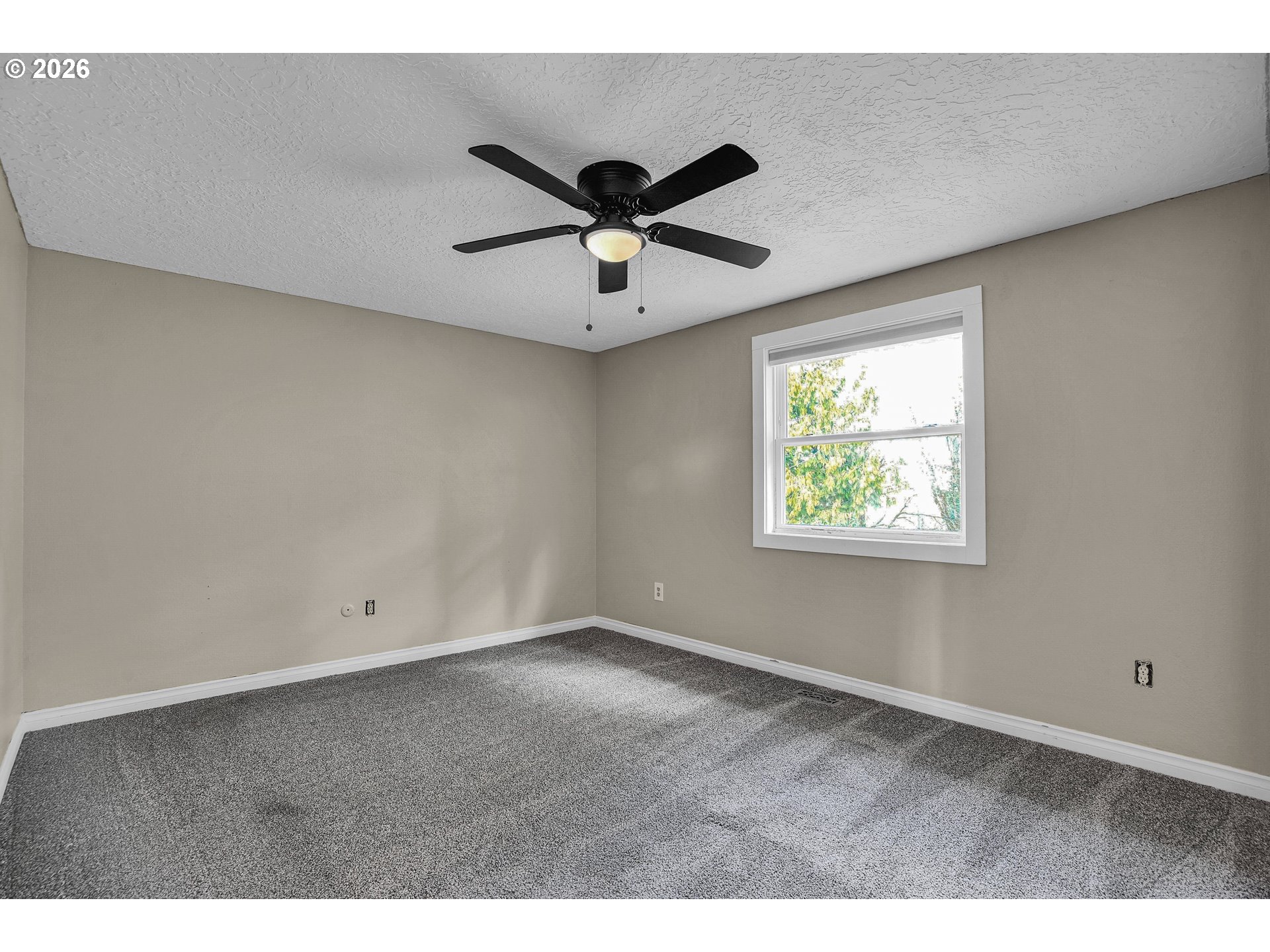 107 GLENWOOD CT