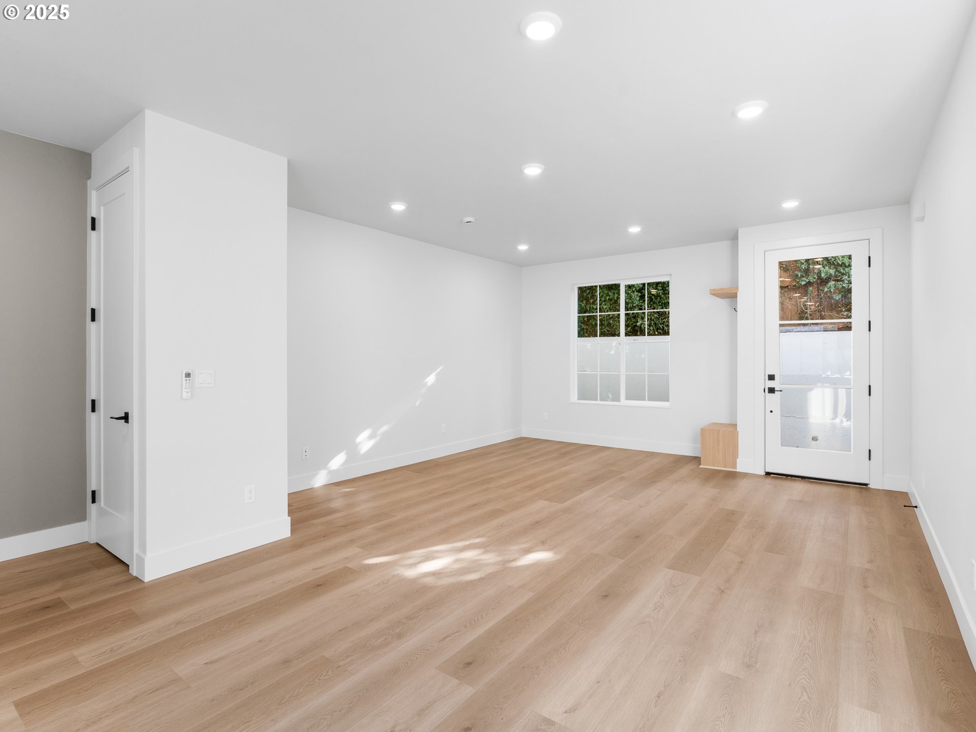 4081 SE Milwaukie AVE