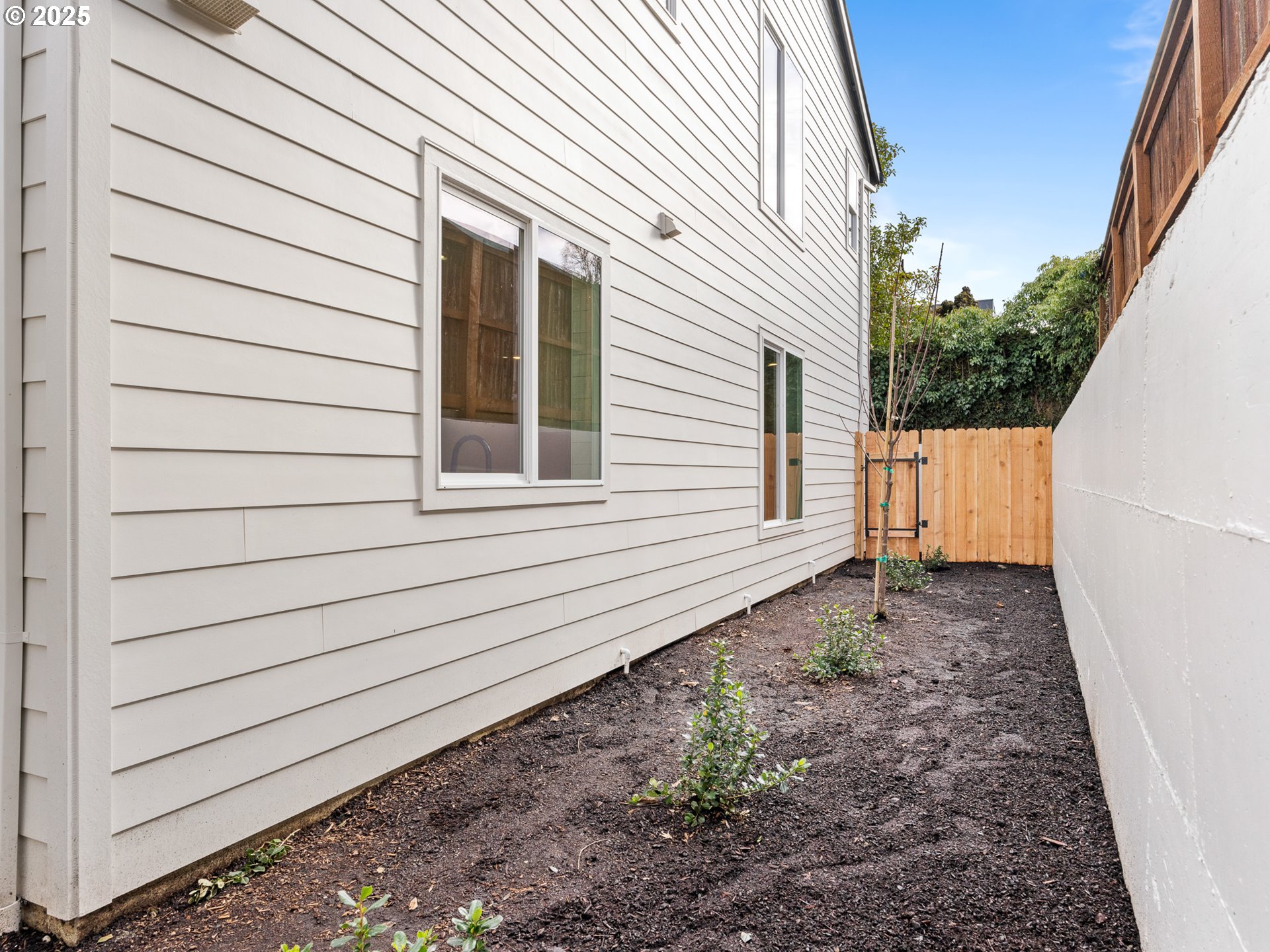 4081 SE Milwaukie AVE