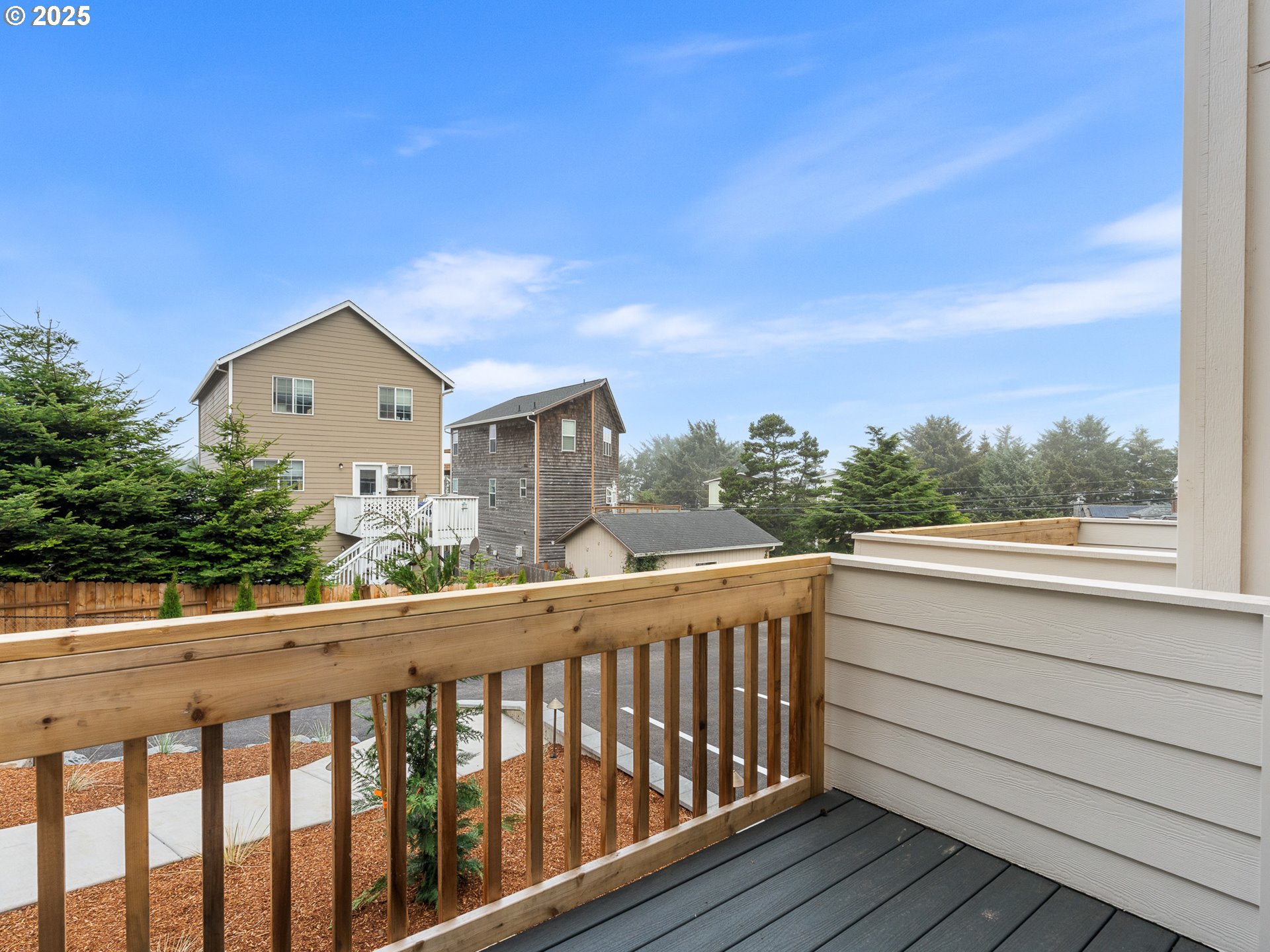 305 SE Jetty AVE, Lincoln City