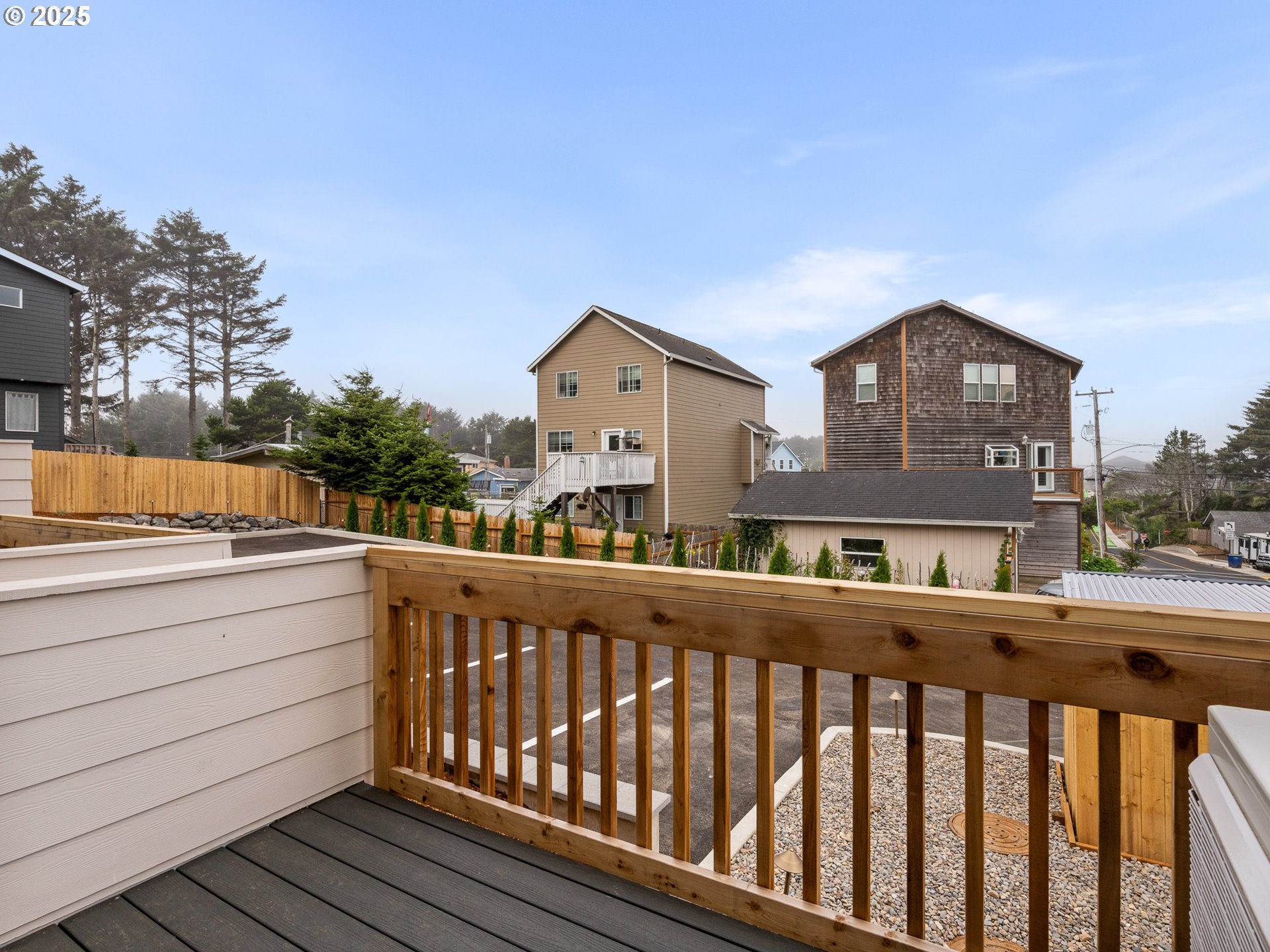 305 SE Jetty AVE, Lincoln City