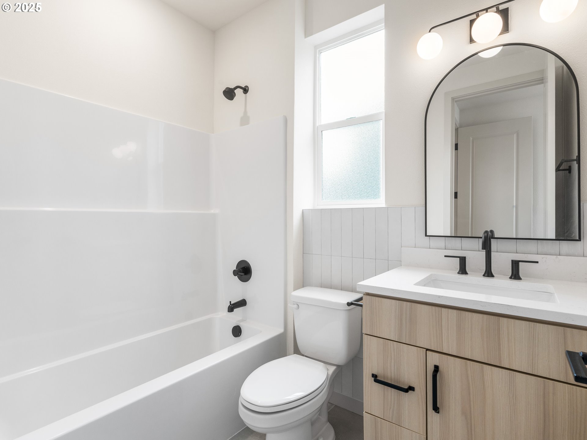 305 SE Jetty AVE, Lincoln City