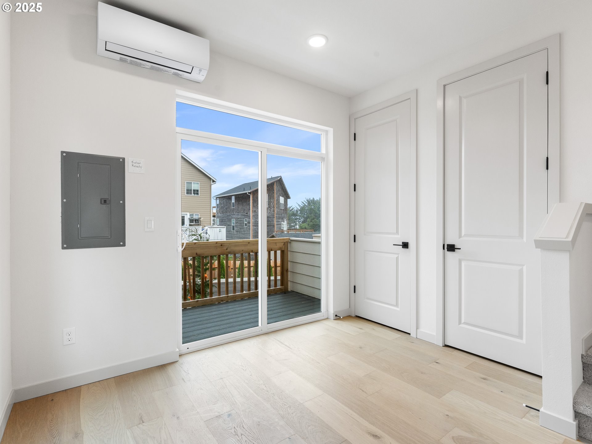 305 SE Jetty AVE, Lincoln City