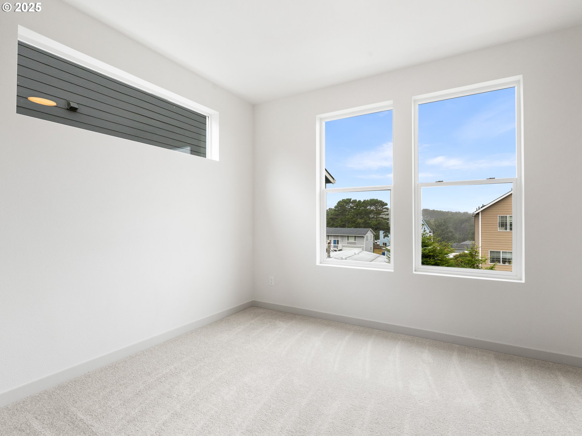 305 SE Jetty AVE, Lincoln City