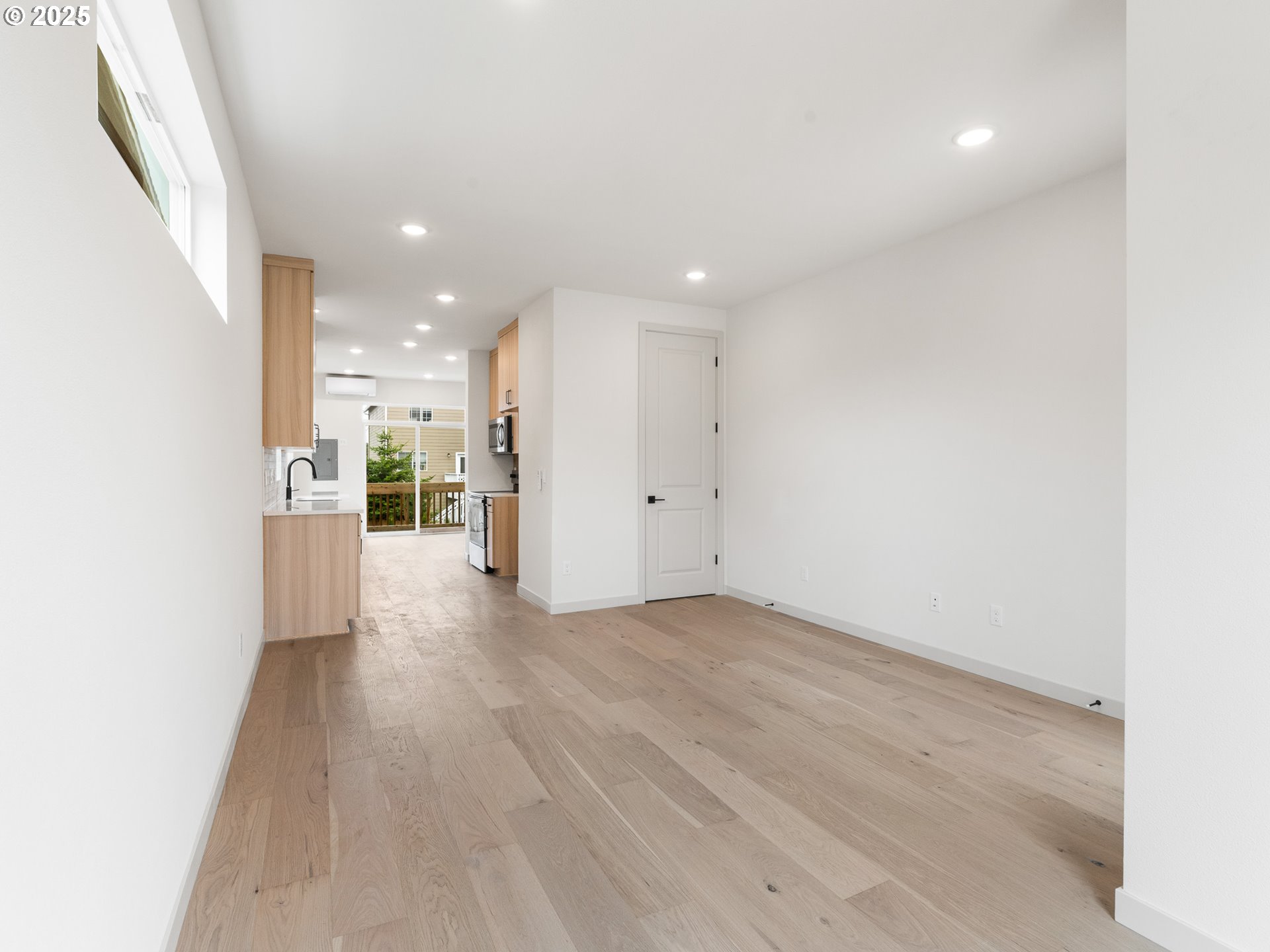 305 SE Jetty AVE, Lincoln City