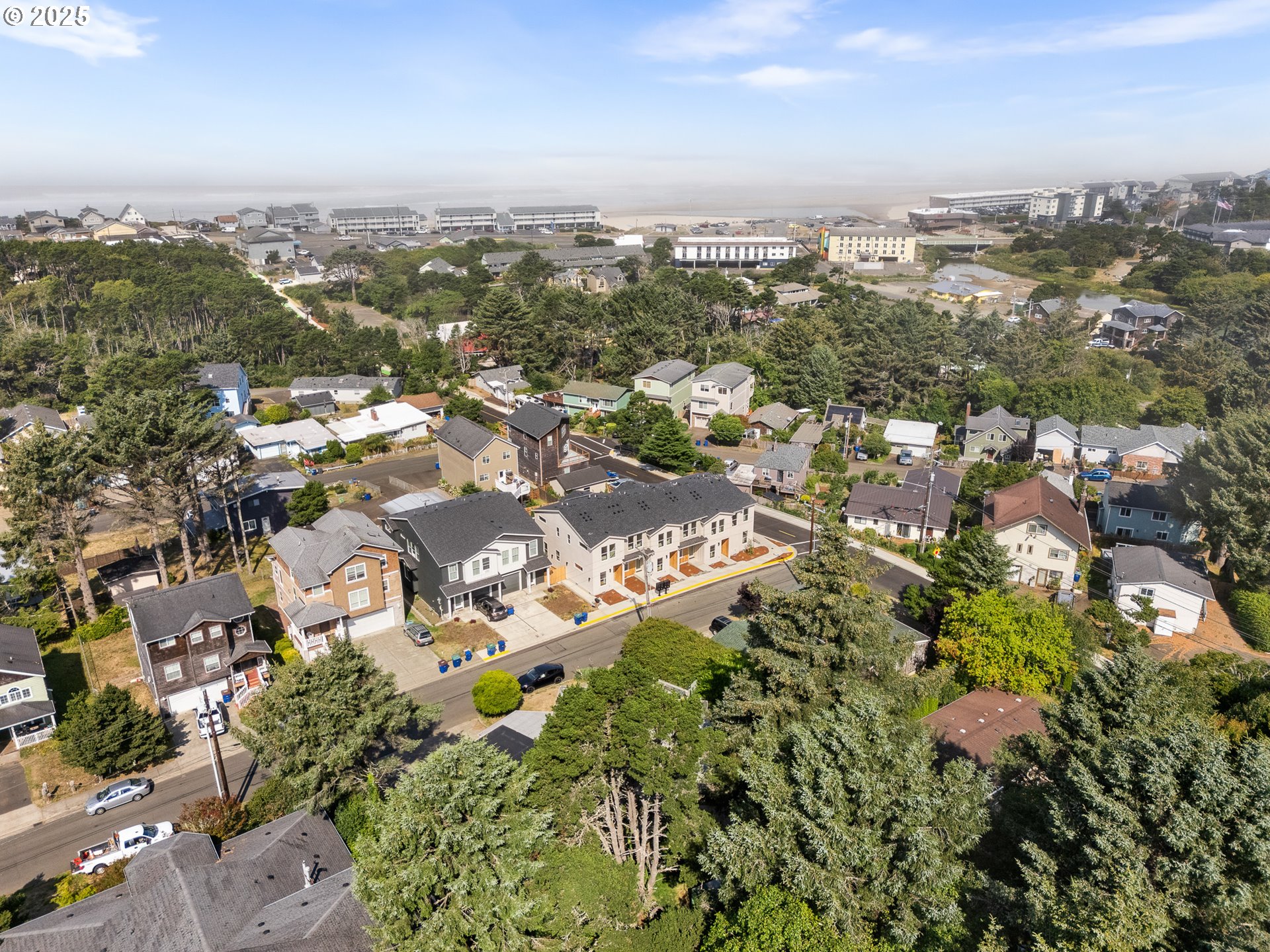 305 SE Jetty AVE, Lincoln City