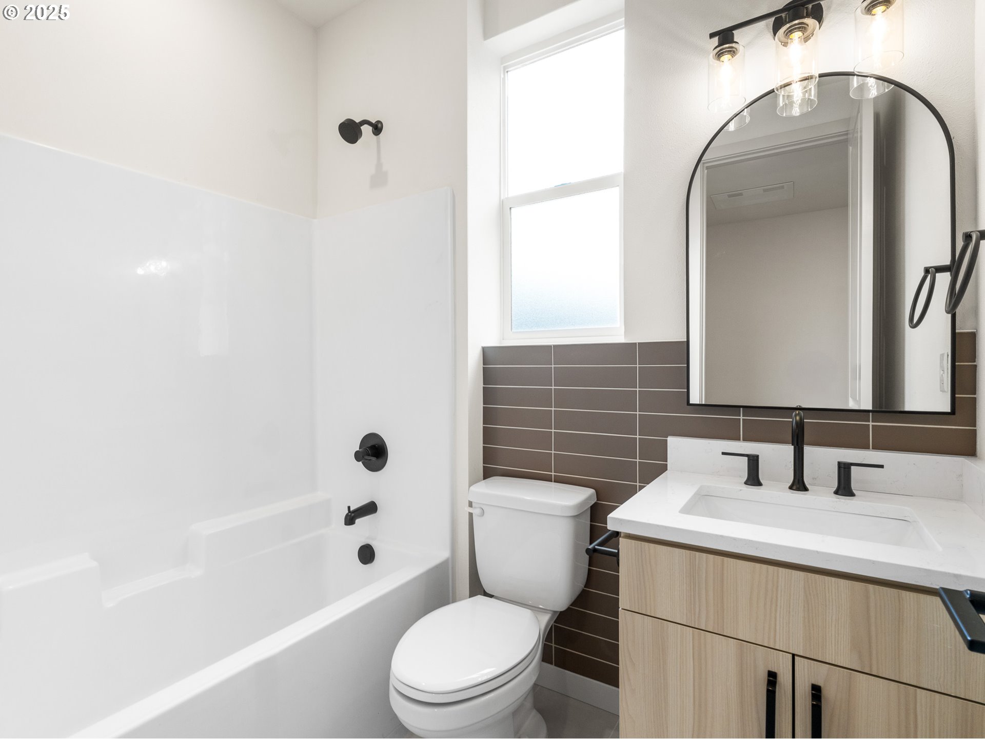 305 SE Jetty AVE, Lincoln City