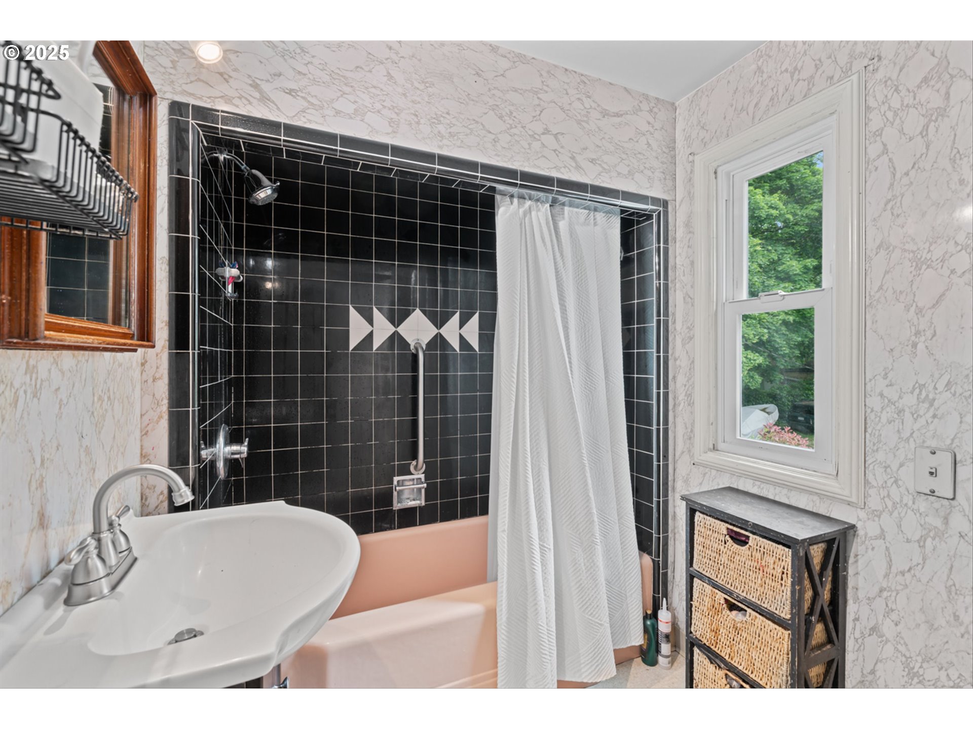 300 NE 148TH AVE, Portland