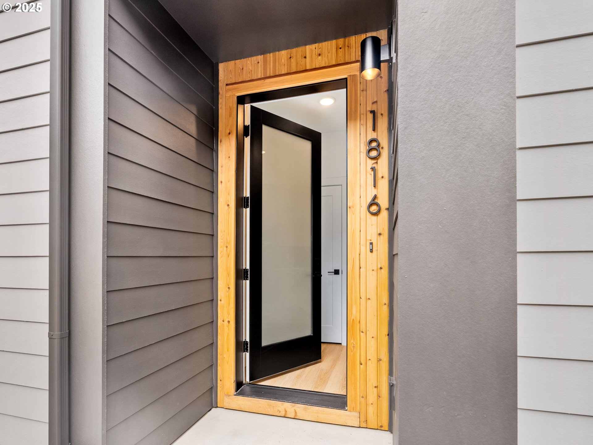 1816 SE 37th AVE, Portland