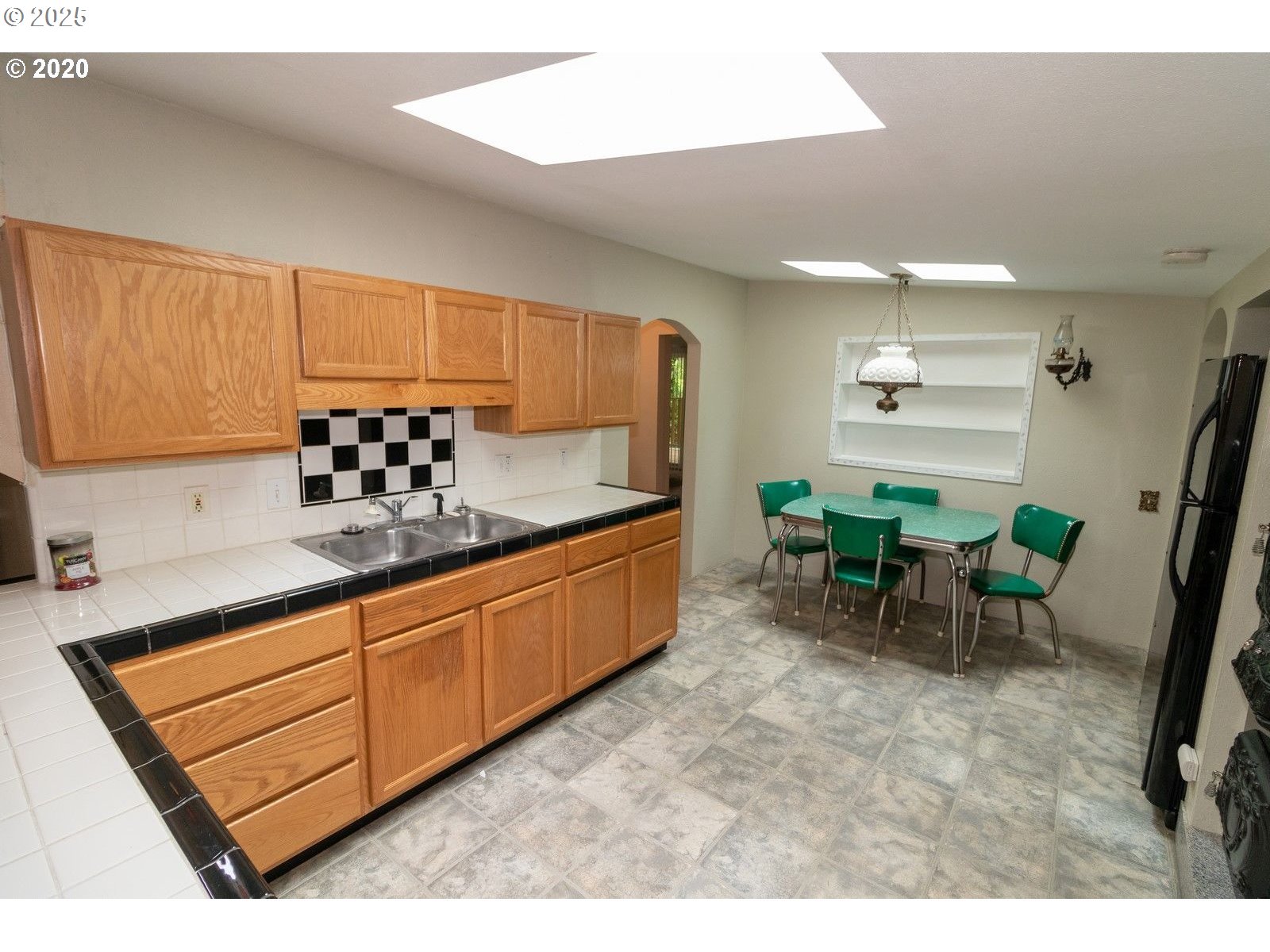 84755 HWY 101, Florence