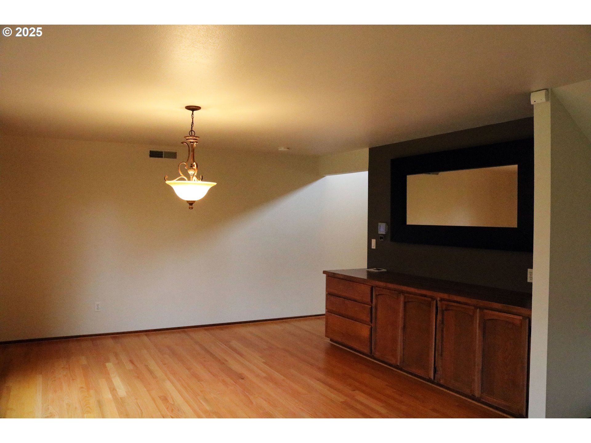 1215 NW DRIFTWOOD PL, McMinnville