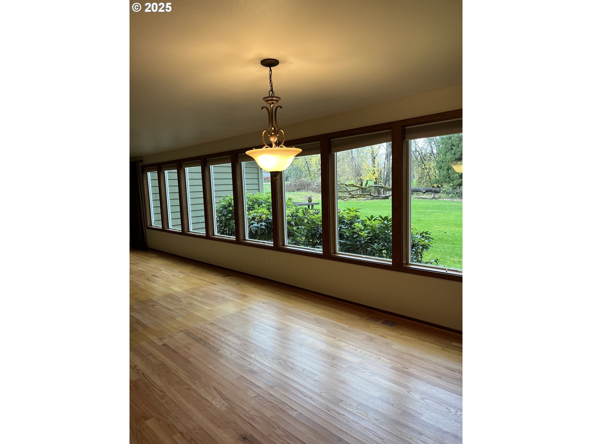 1215 NW DRIFTWOOD PL, McMinnville