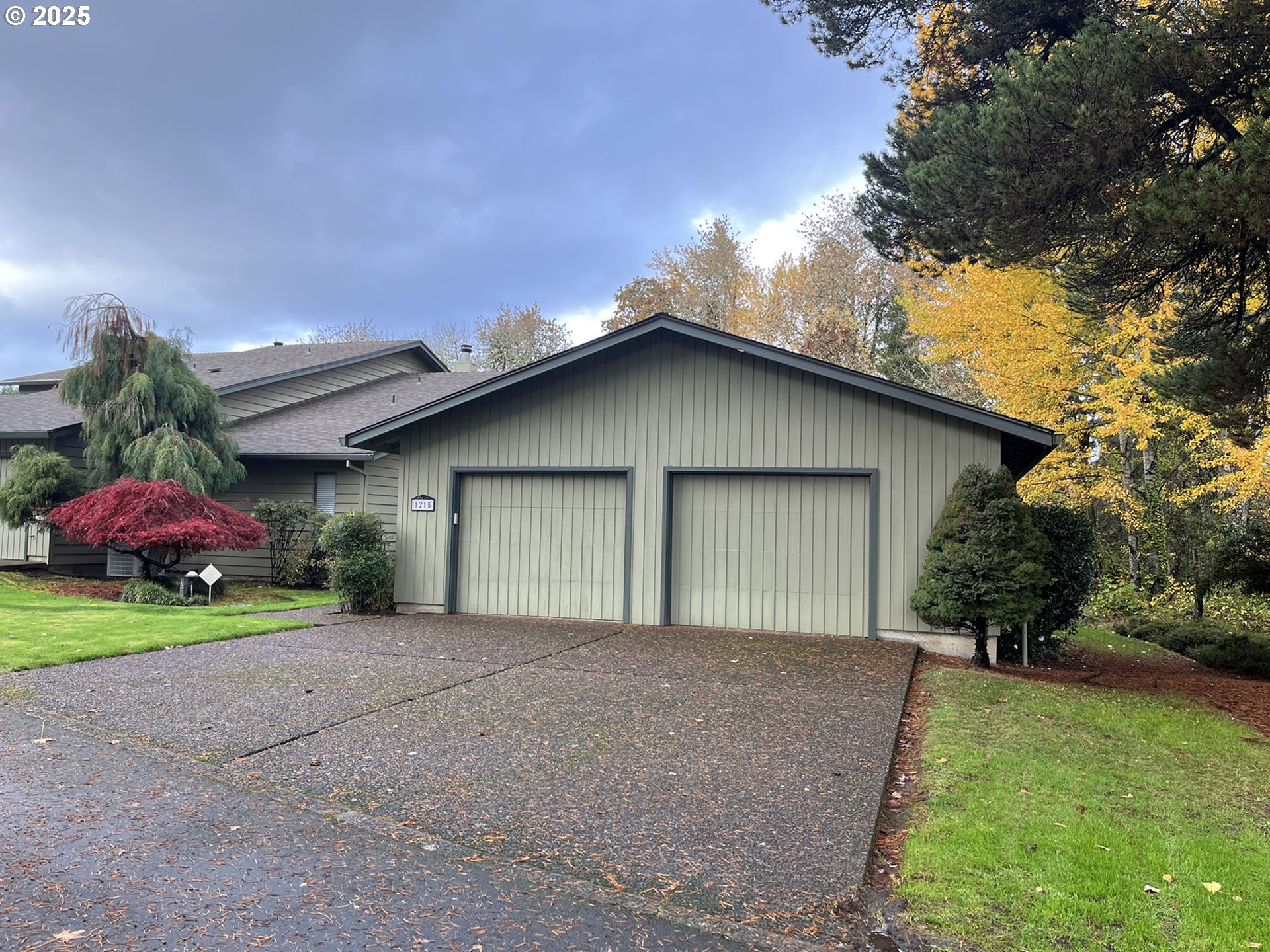 1215 NW DRIFTWOOD PL, McMinnville