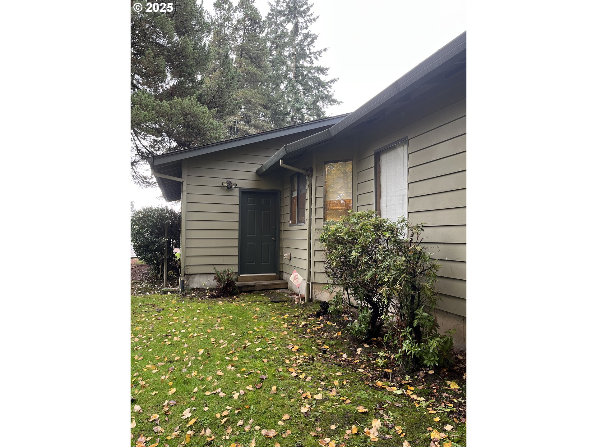 1215 NW DRIFTWOOD PL, McMinnville