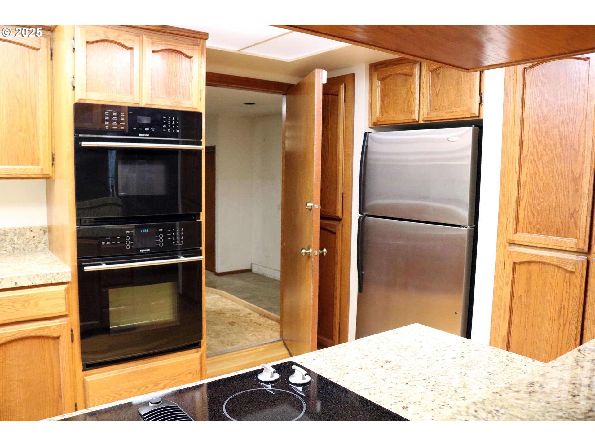 1215 NW DRIFTWOOD PL, McMinnville