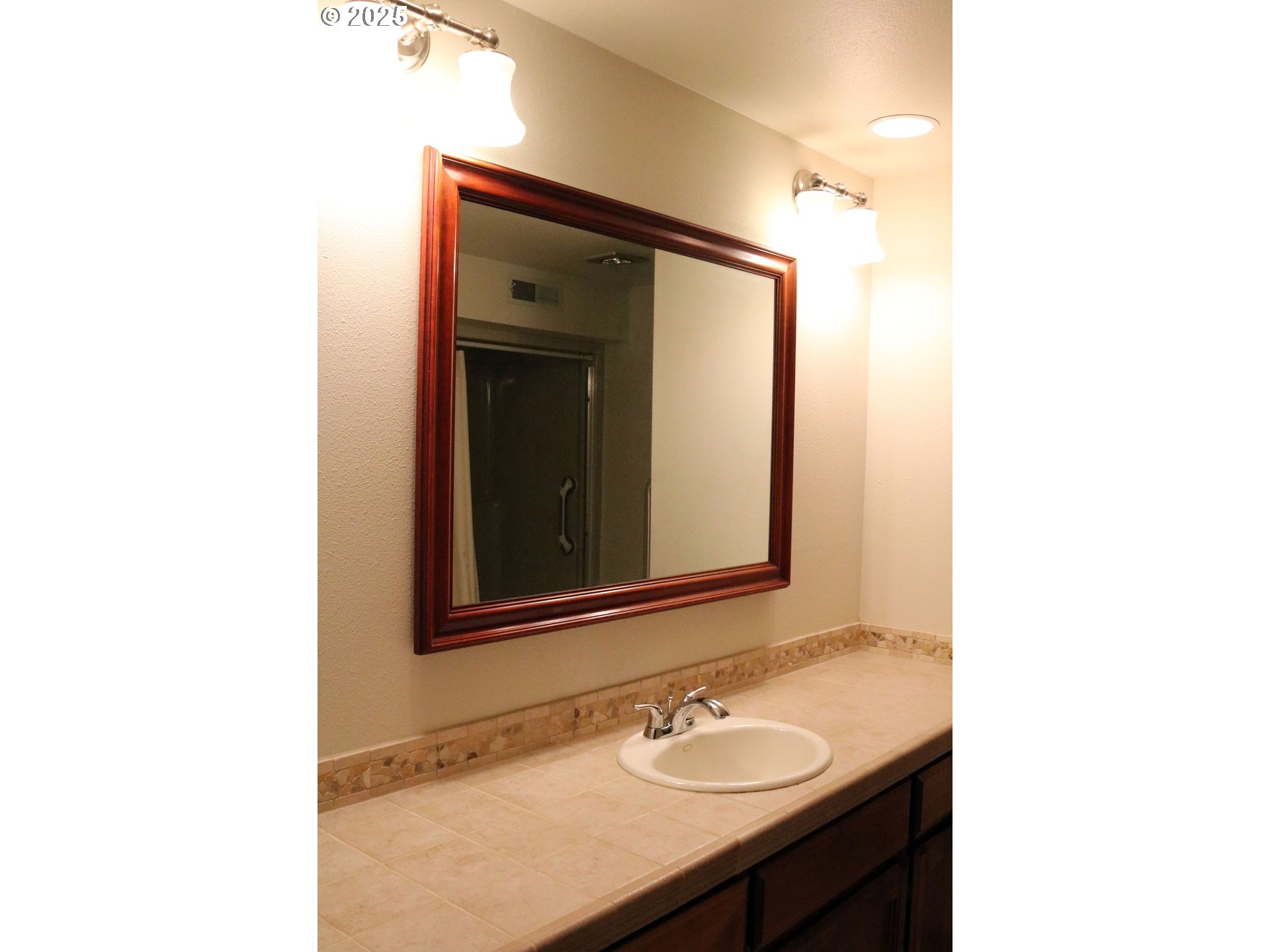 1215 NW DRIFTWOOD PL, McMinnville