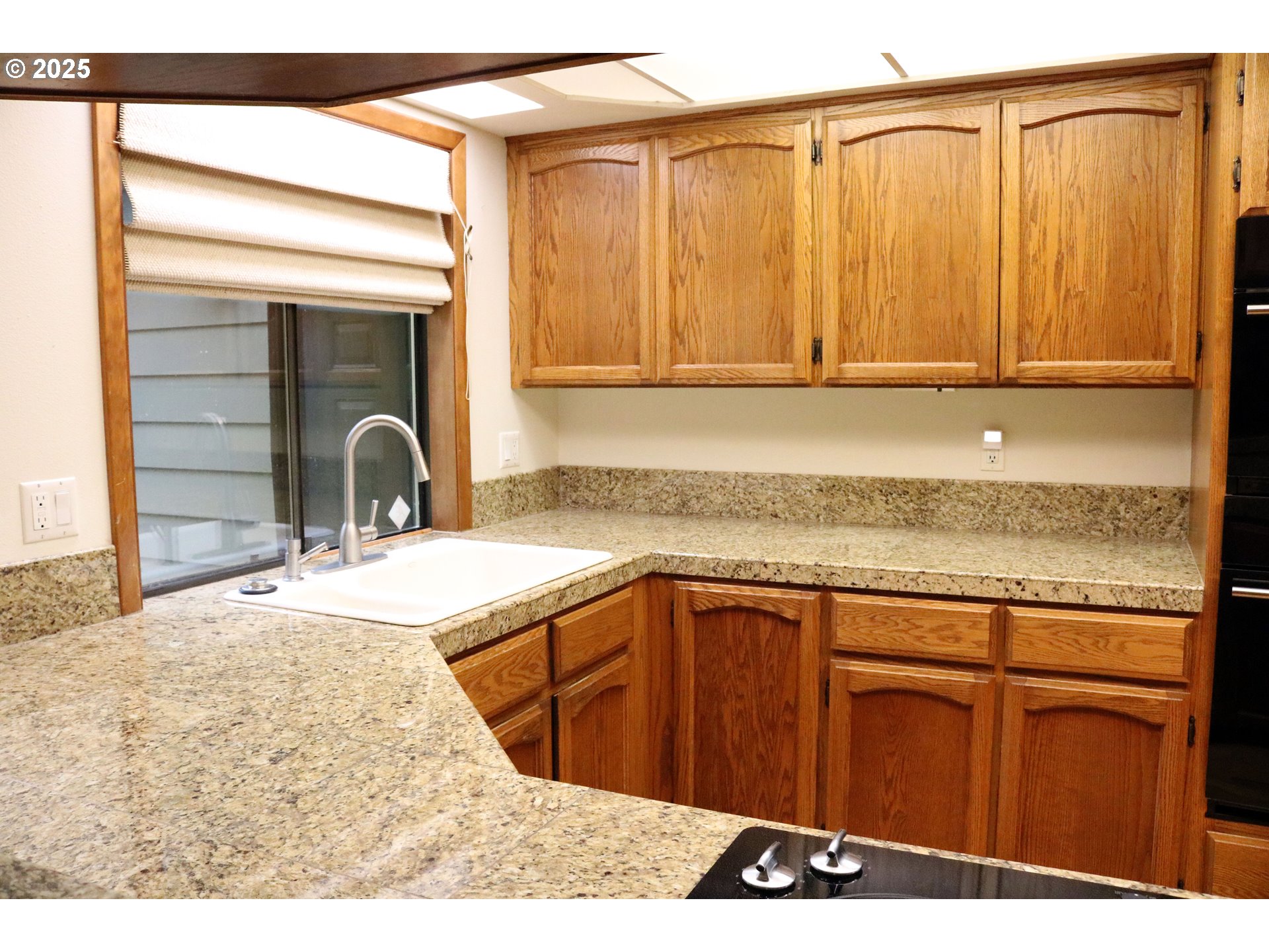 1215 NW DRIFTWOOD PL, McMinnville