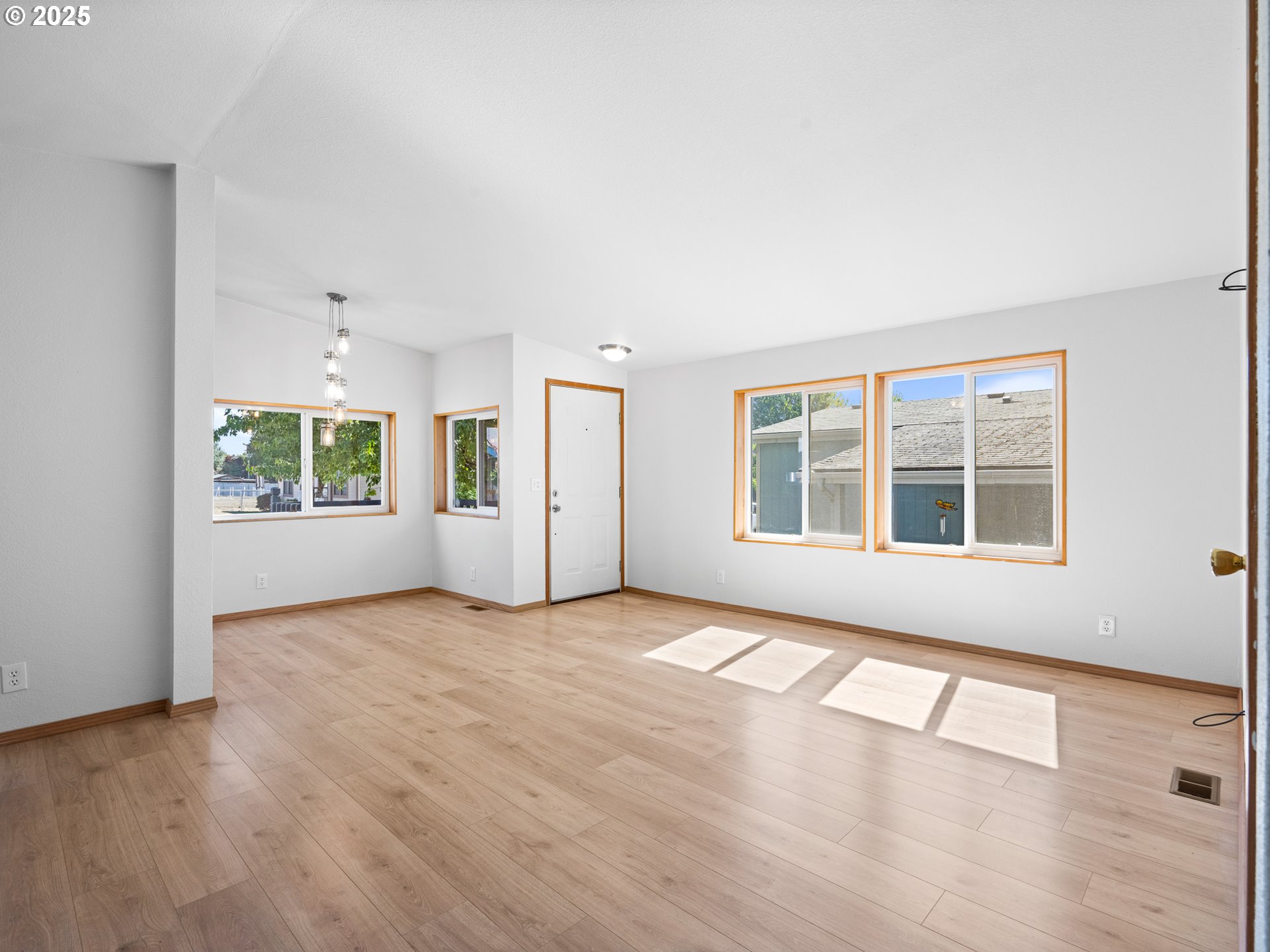 8300 NE QUATAMA ST 76, Hillsboro Unit: 76