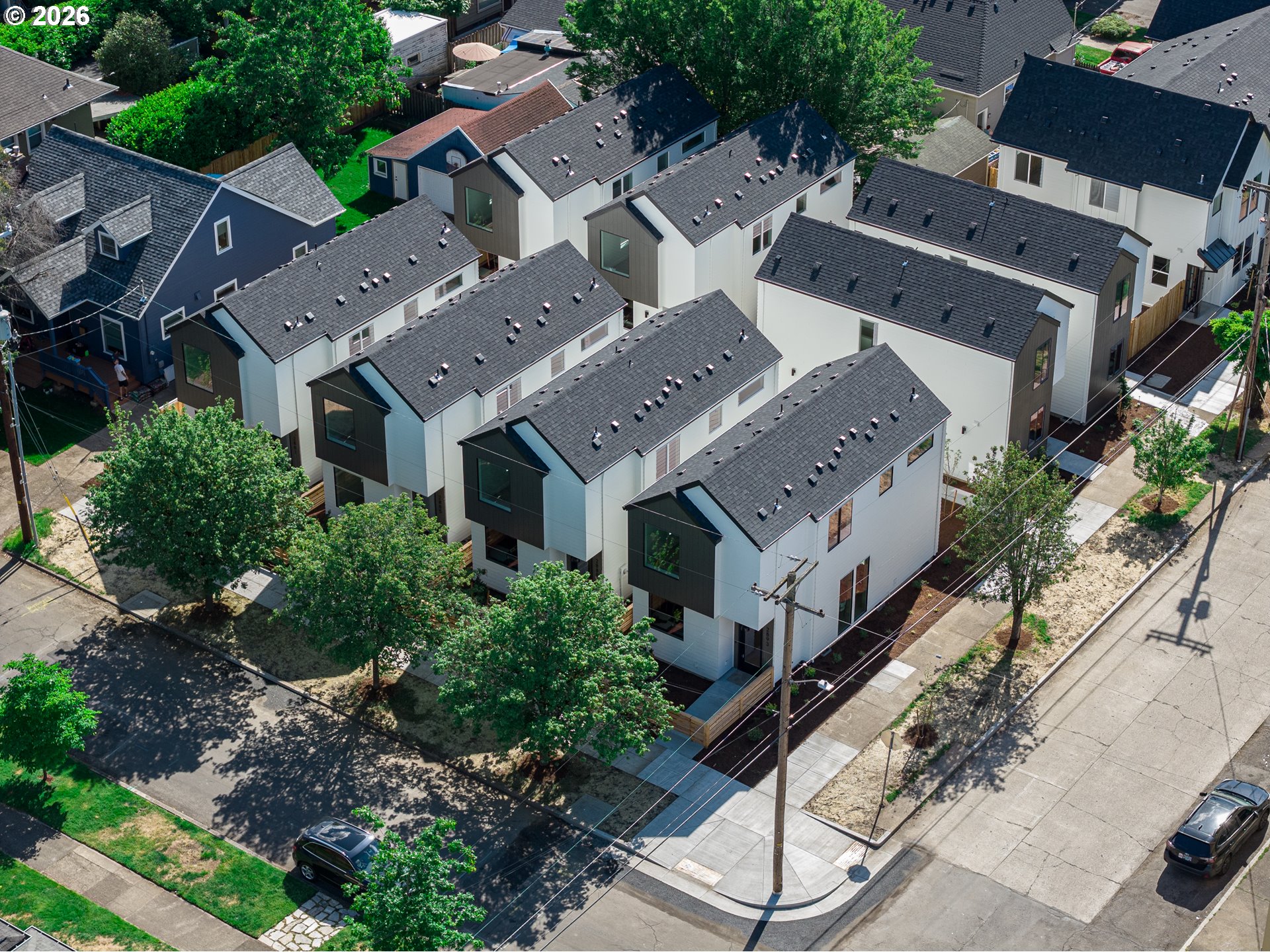 2833 NE 62nd AVE