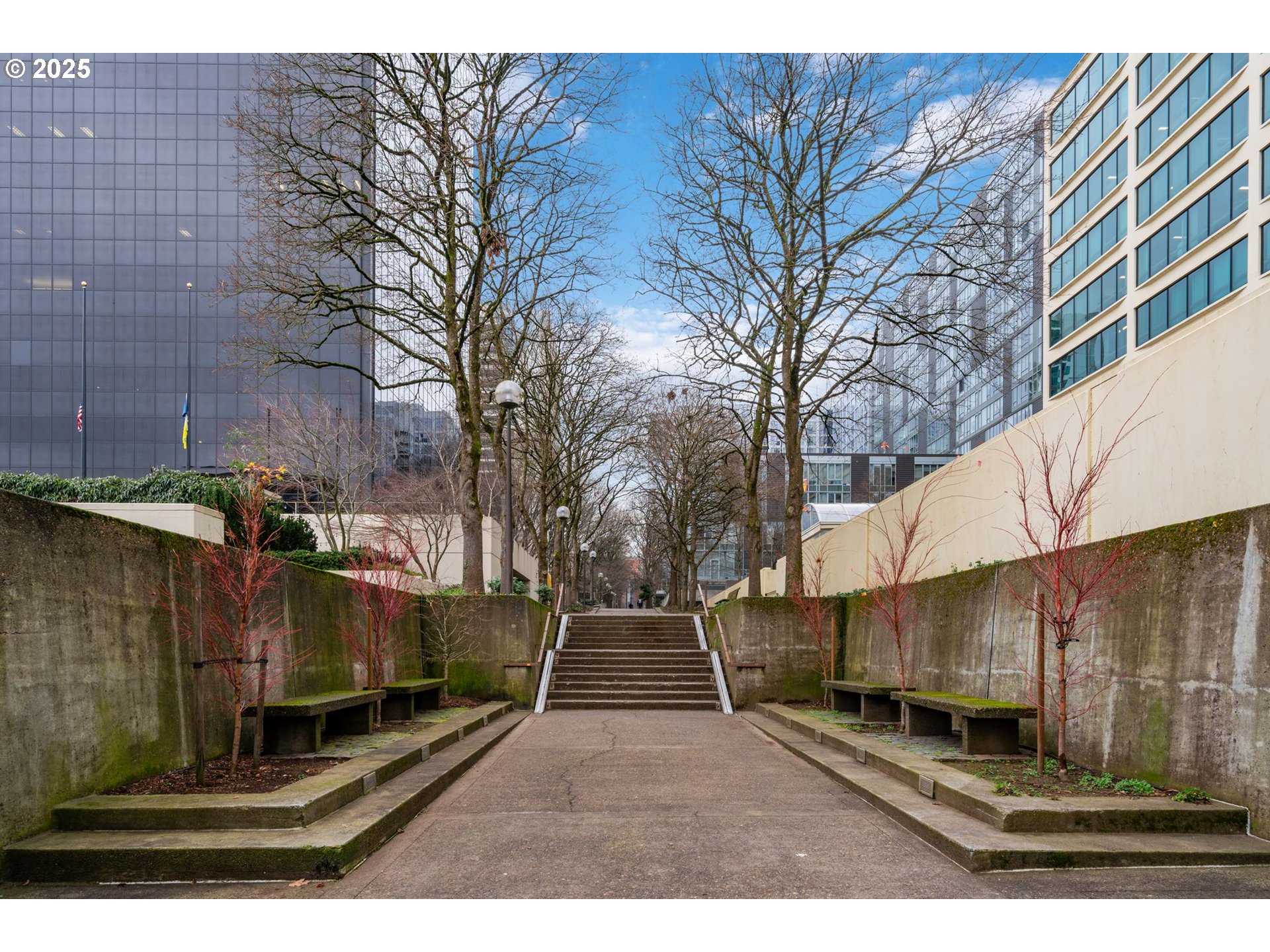 255 SW HARRISON ST 22A