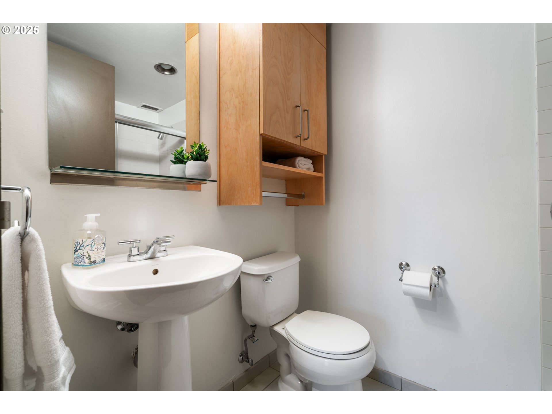 255 SW HARRISON ST 22A