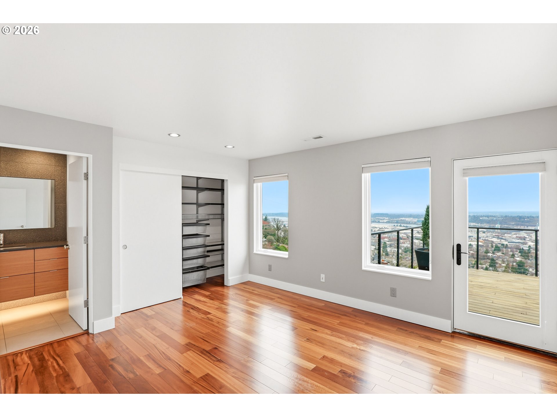 302 NW ALBEMARLE TER