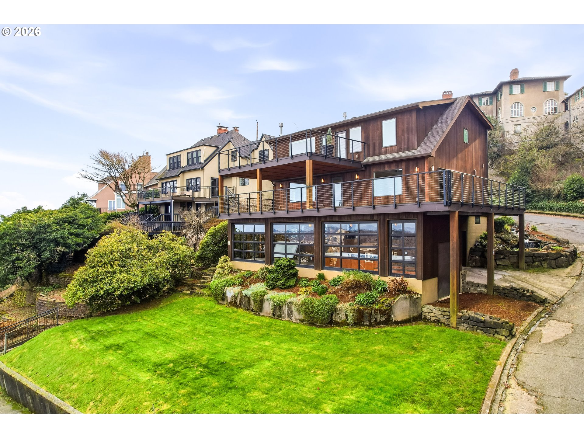 302 NW ALBEMARLE TER