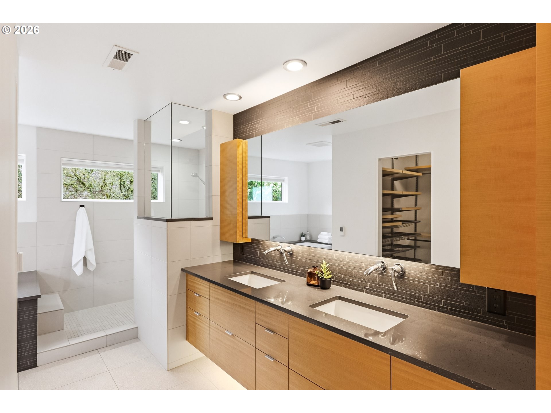 302 NW ALBEMARLE TER