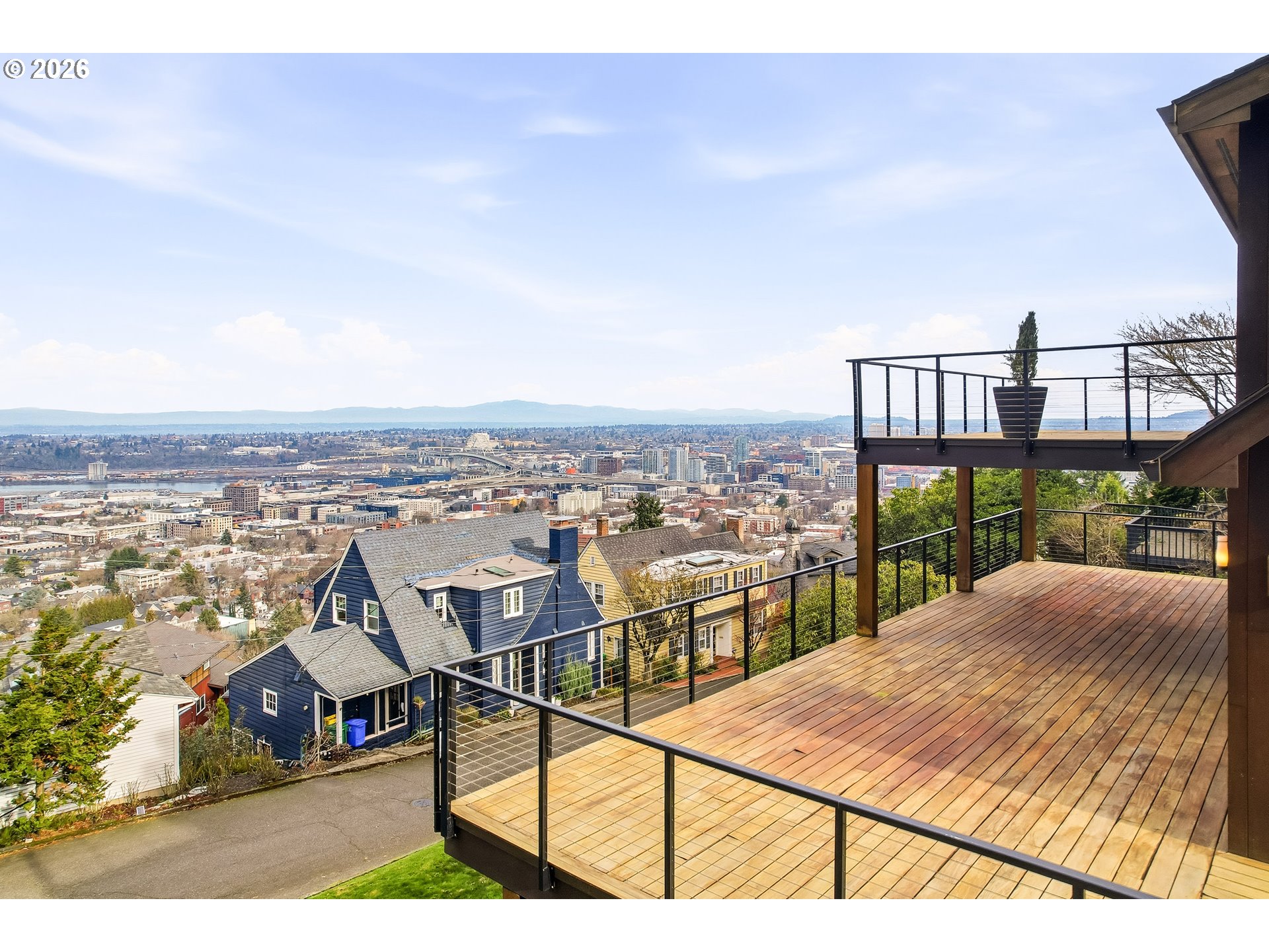 302 NW ALBEMARLE TER