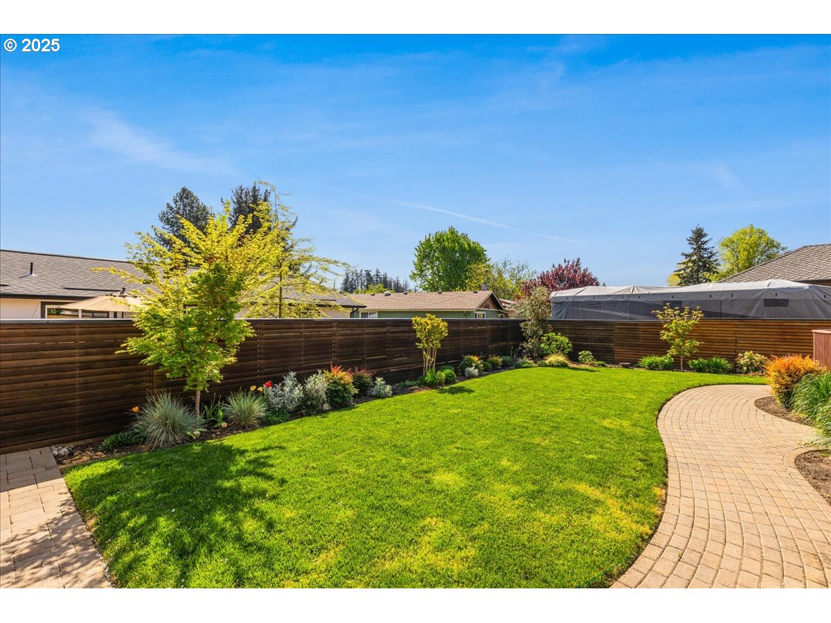 3988 NEW CARISSA LN NE