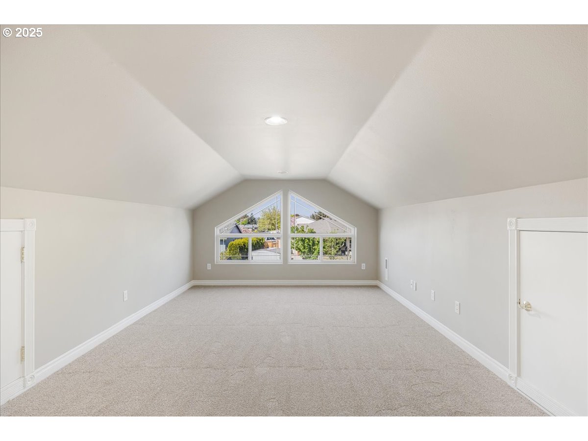 3988 NEW CARISSA LN NE