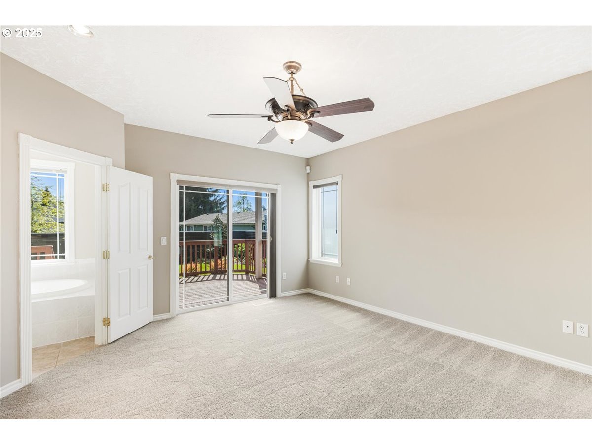 3988 NEW CARISSA LN NE