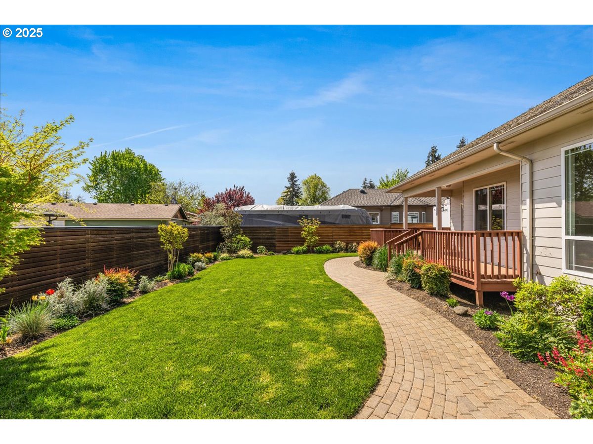 3988 NEW CARISSA LN NE