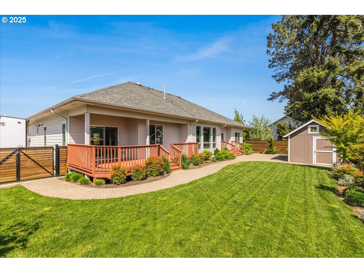 3988 NEW CARISSA LN NE