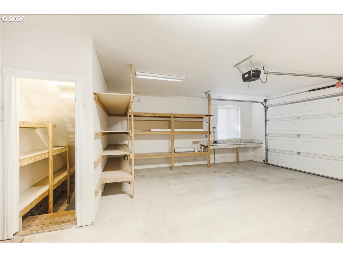 3988 NEW CARISSA LN NE