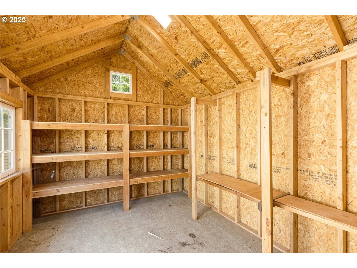 3988 NEW CARISSA LN NE