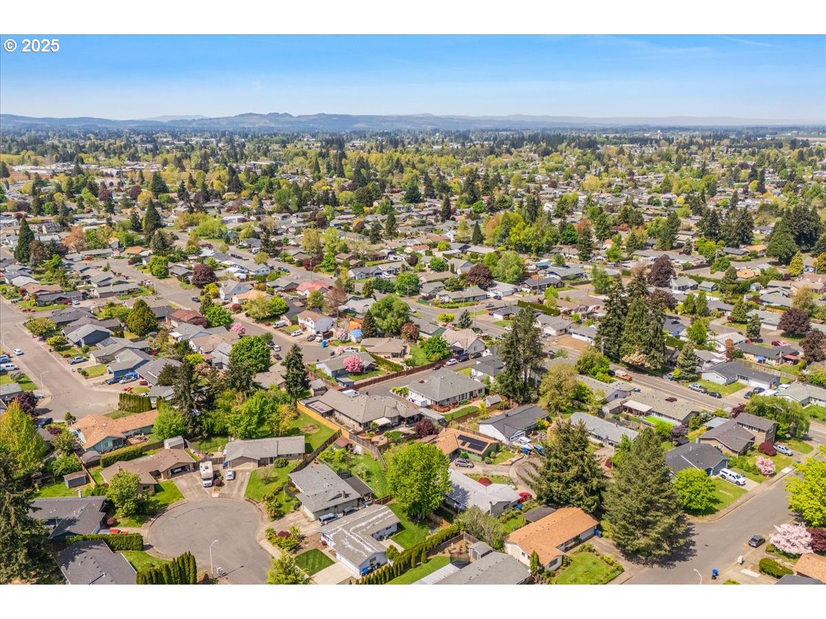 3988 NEW CARISSA LN NE