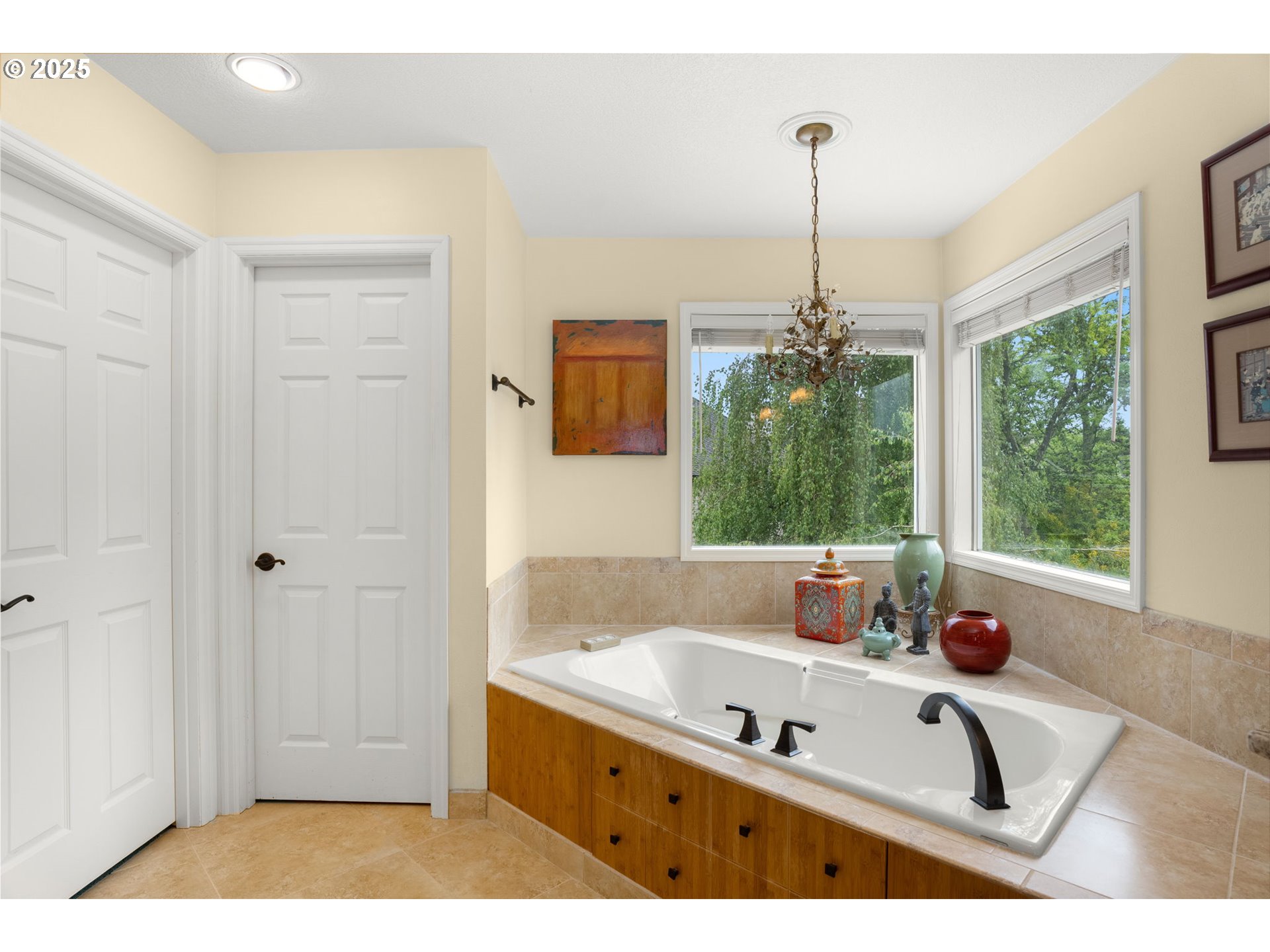 5245 SW GREENWOOD CIR