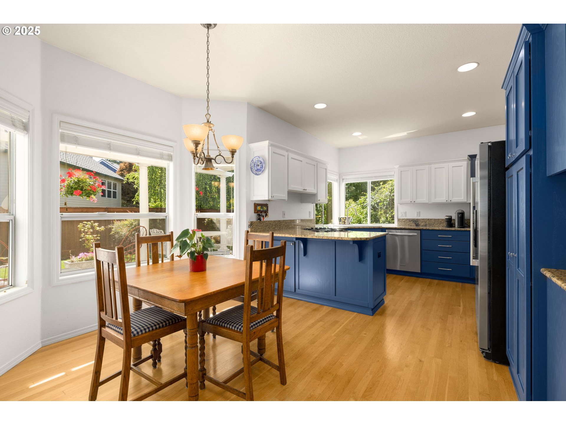 5245 SW GREENWOOD CIR