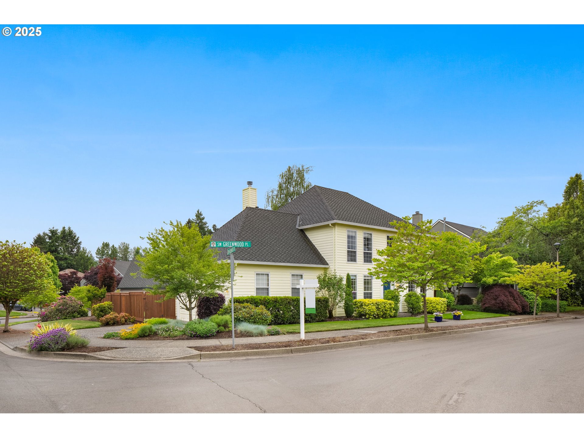 5245 SW GREENWOOD CIR