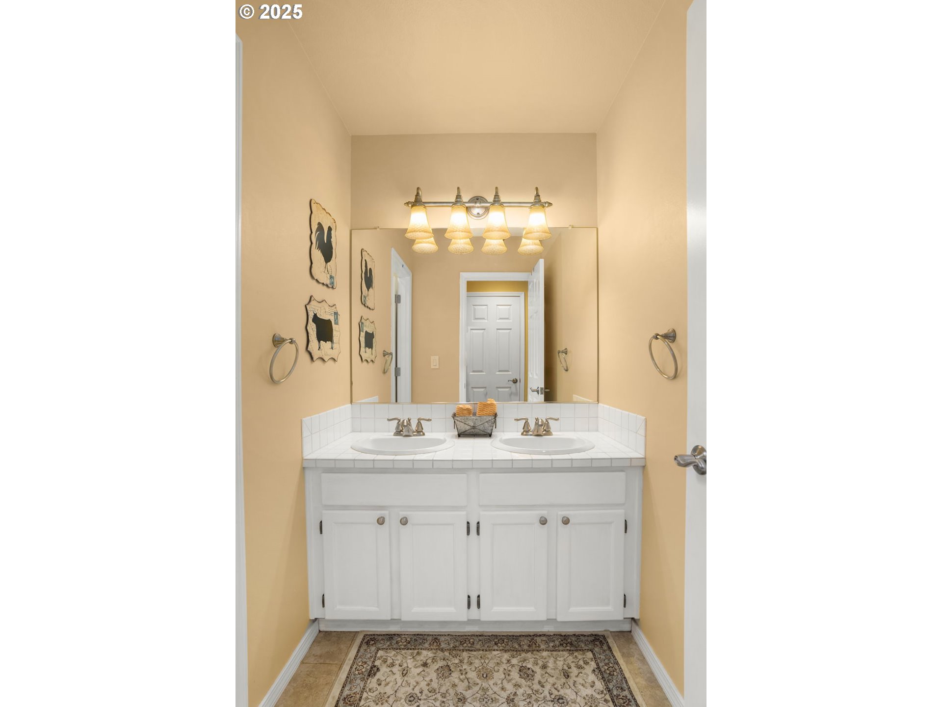 5245 SW GREENWOOD CIR