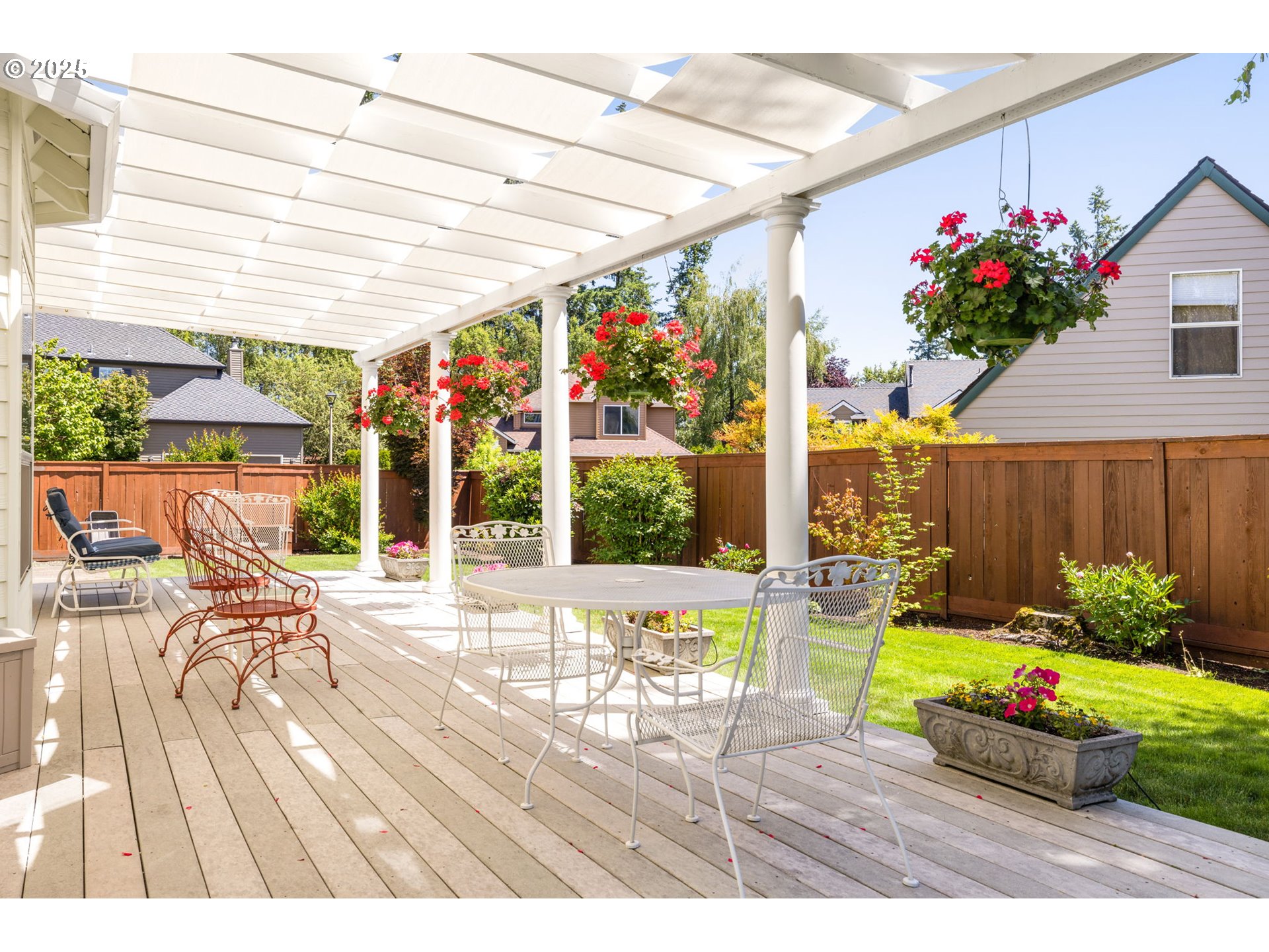 5245 SW GREENWOOD CIR