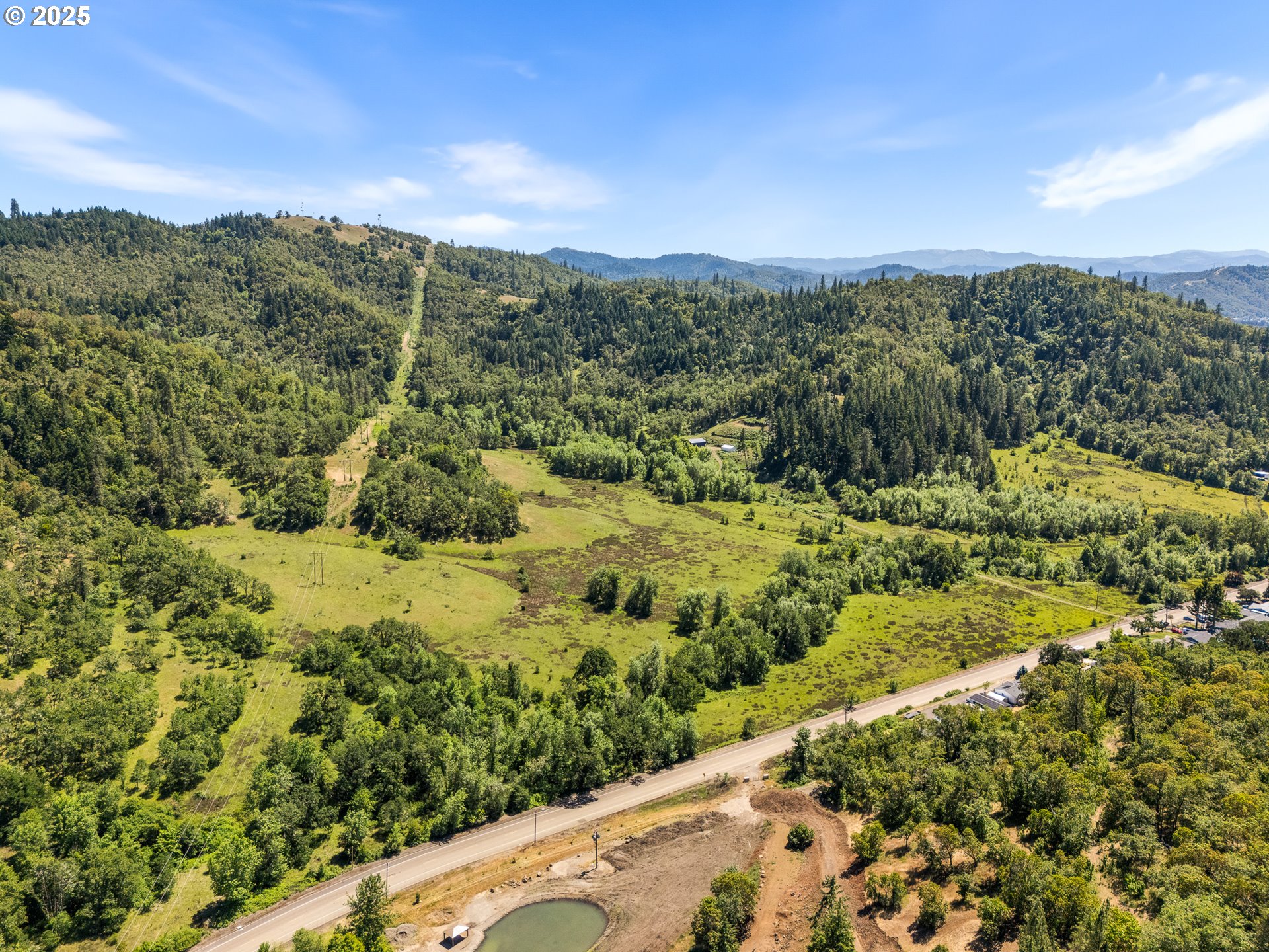 NE NEWTON CREEK DR, Roseburg