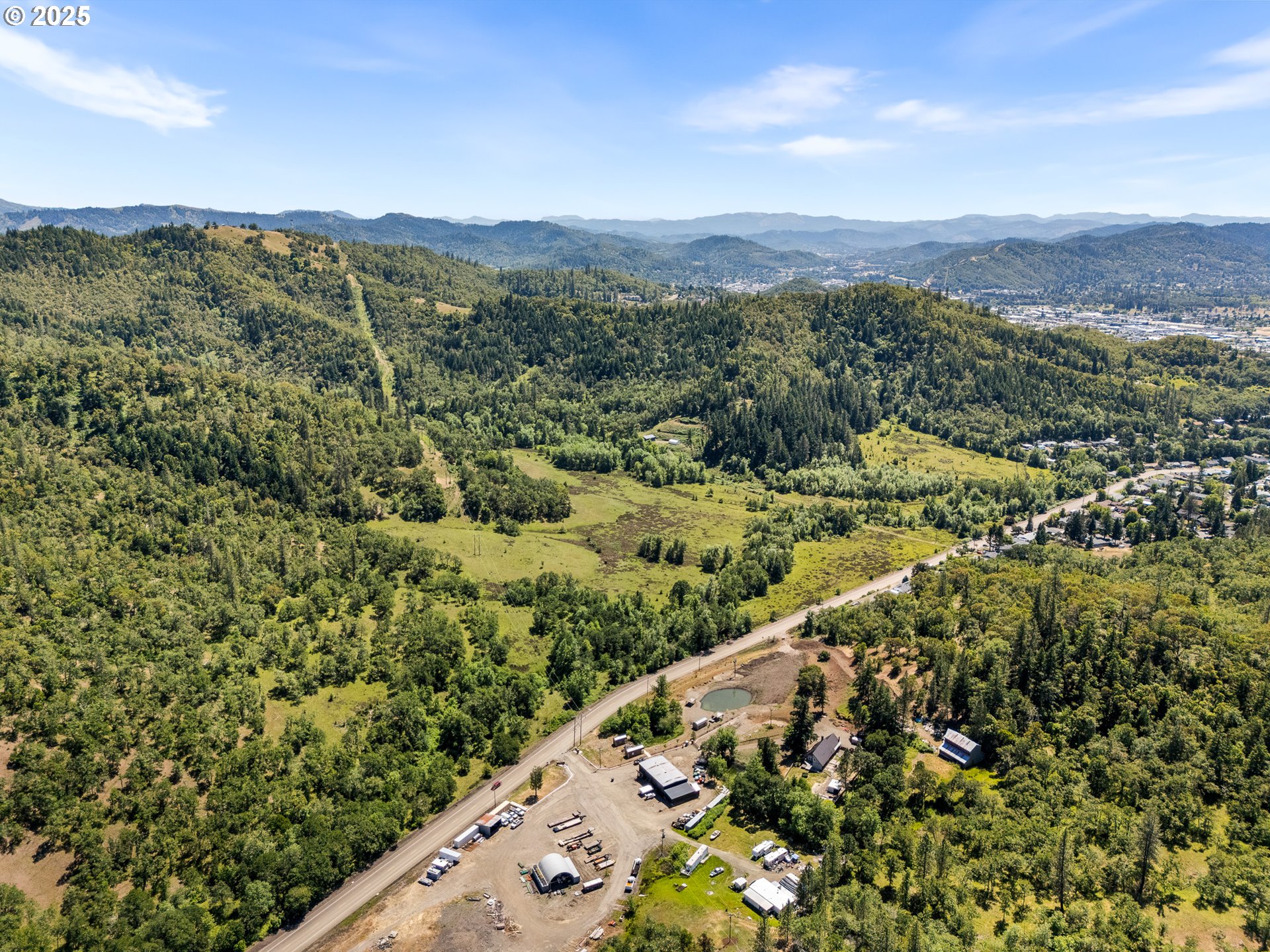 NE NEWTON CREEK DR, Roseburg
