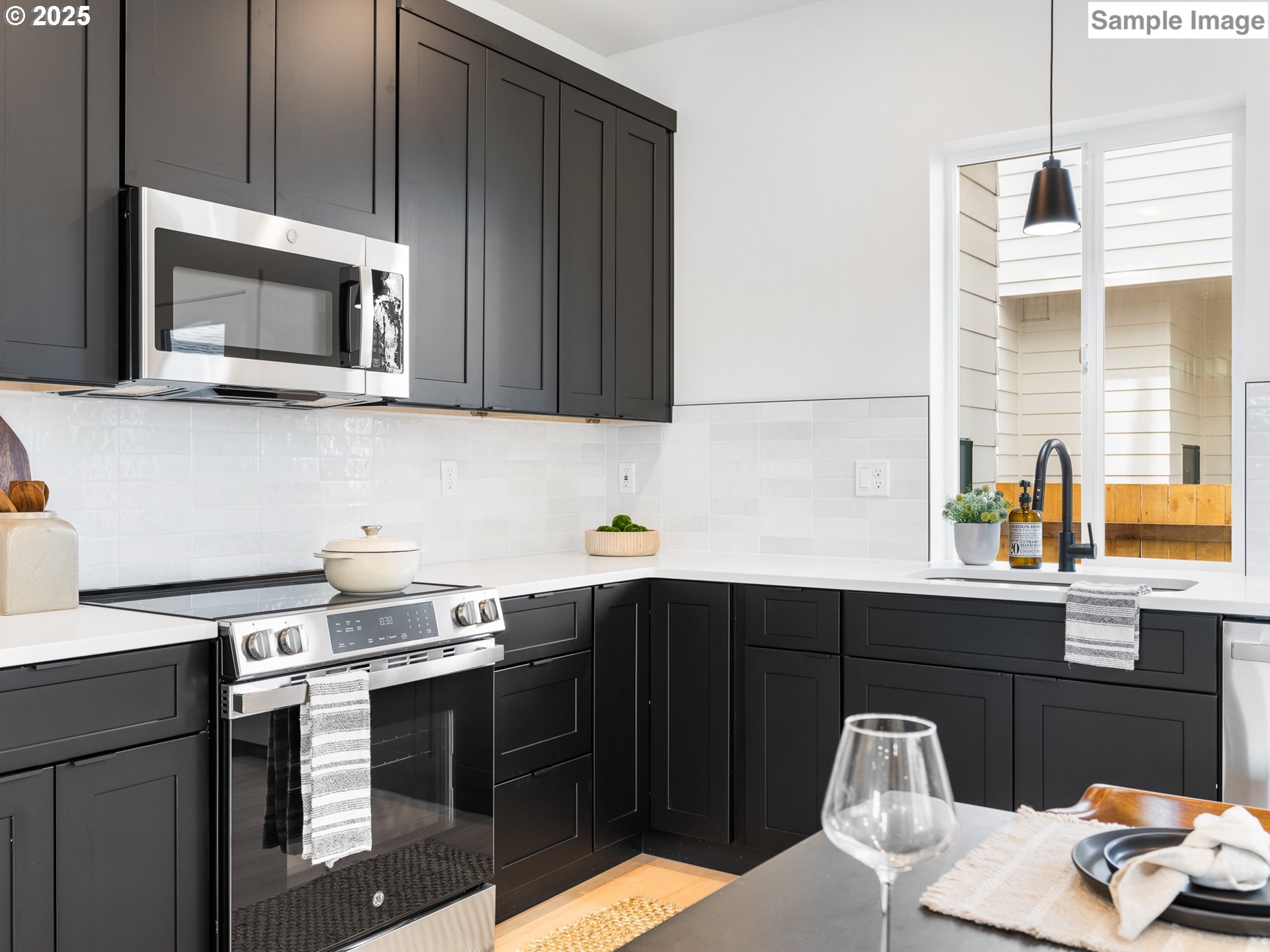 7195 SE Crystal Springs BLVD 7, Portland Unit: 7