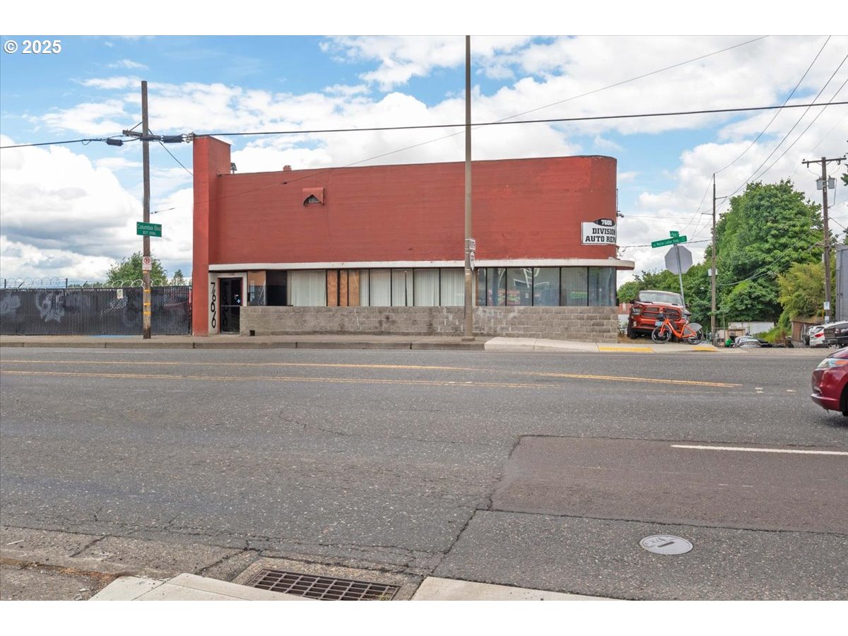 7606 NE M L KING JR BLVD, Portland