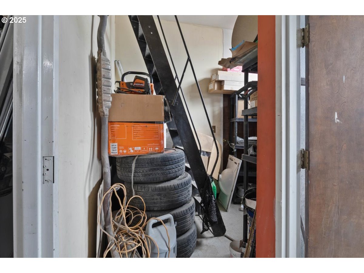 7606 NE M L KING JR BLVD, Portland