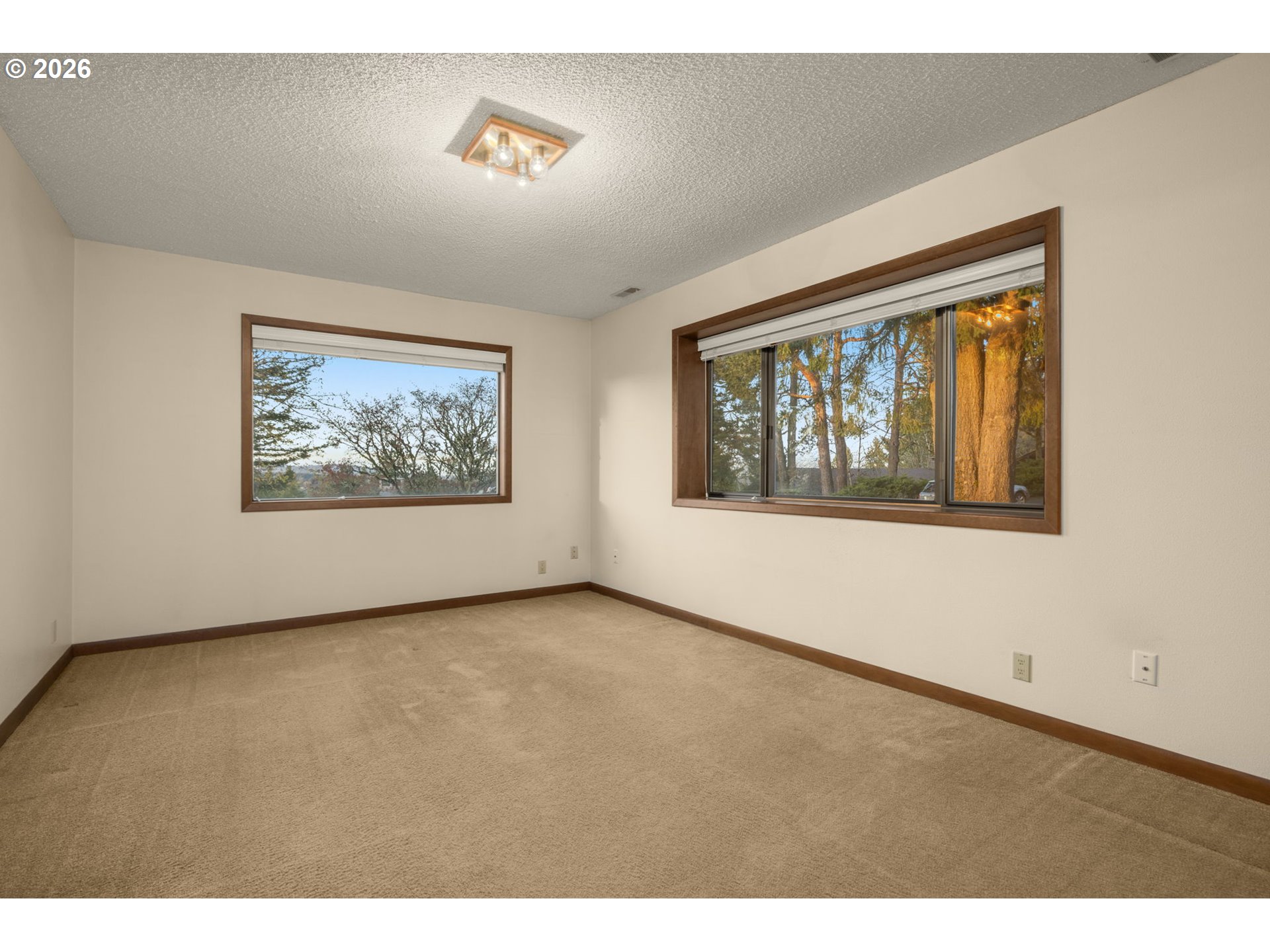 2369 PALISADES CREST DR