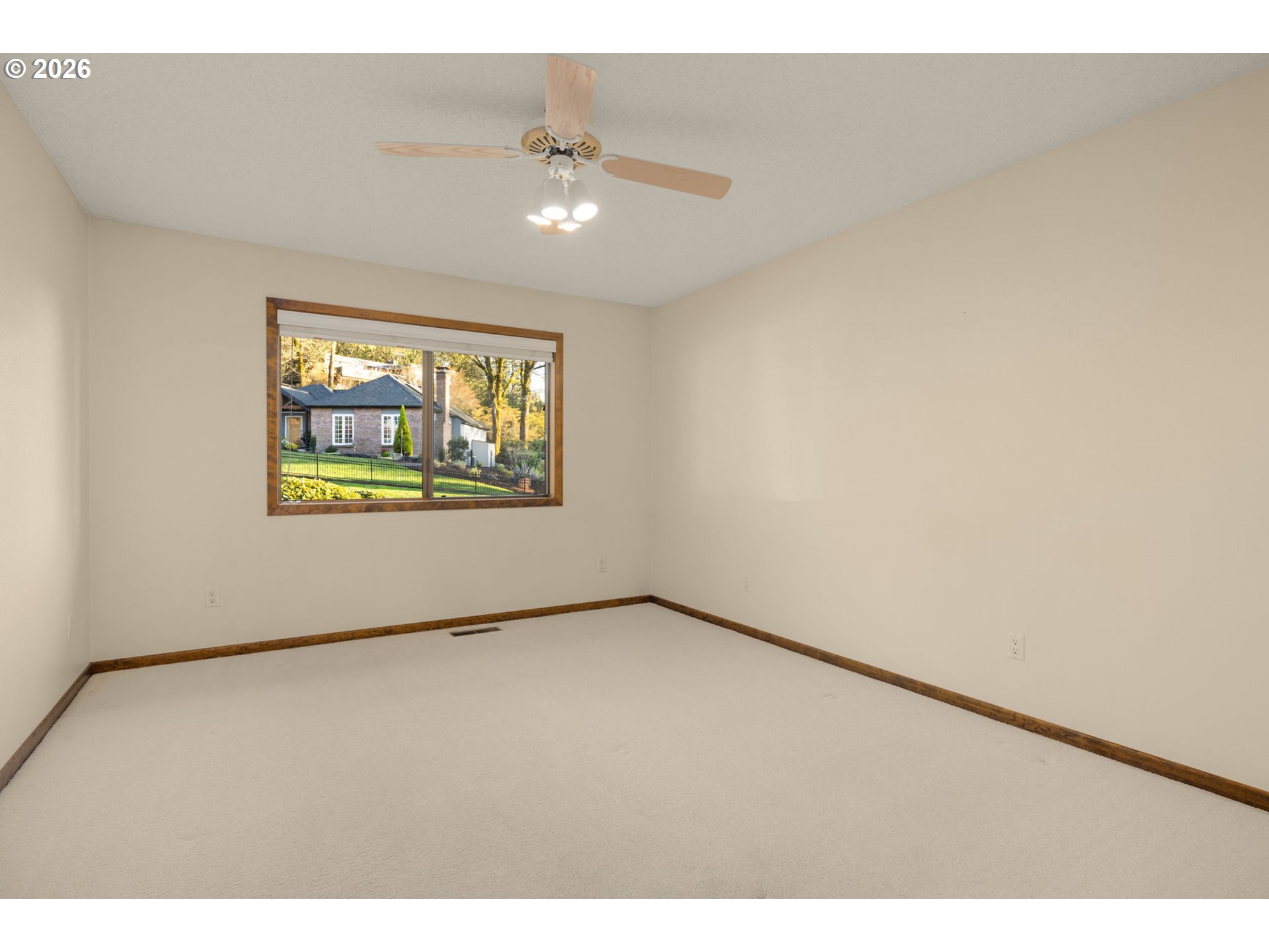 2369 PALISADES CREST DR